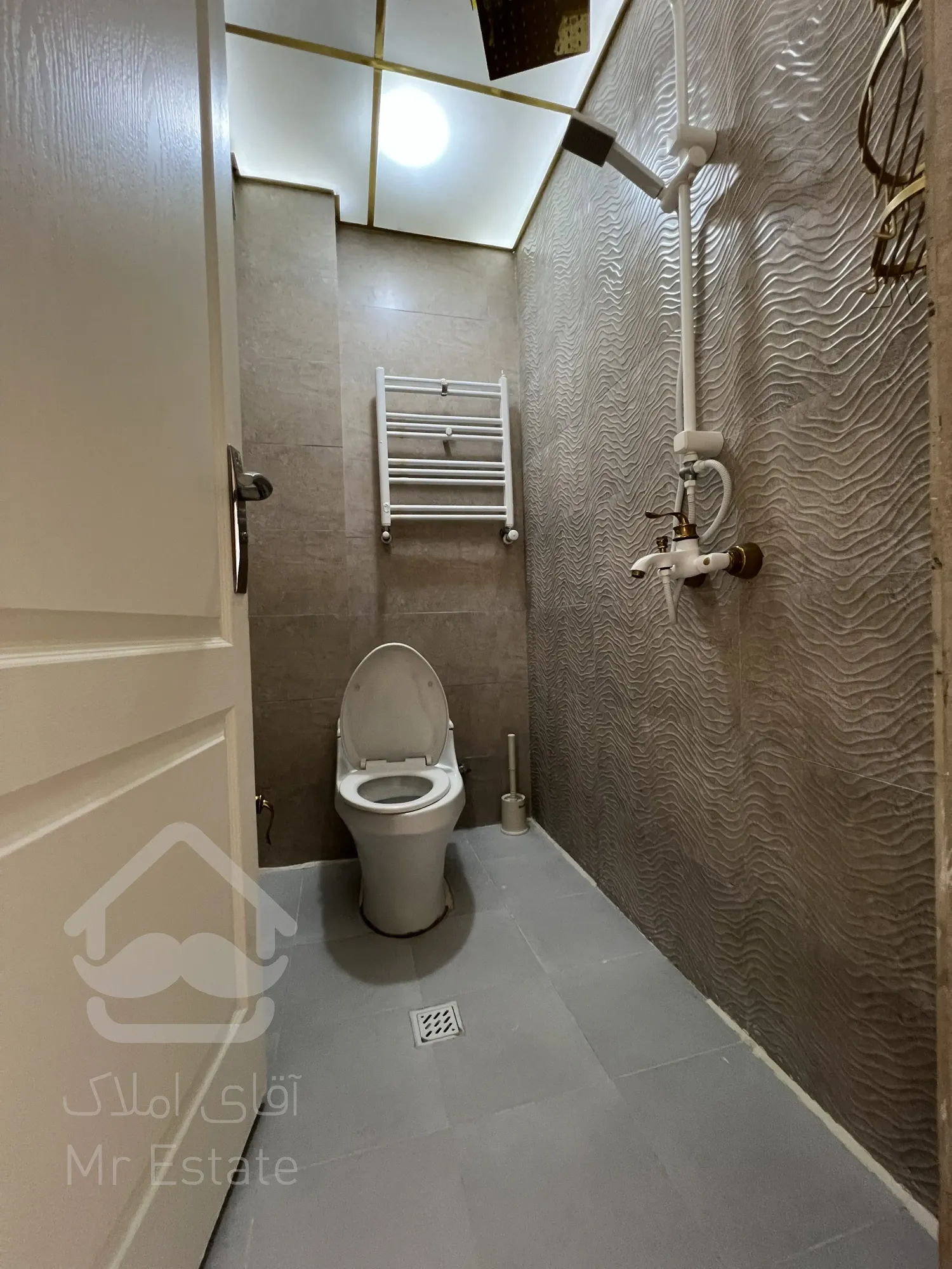 ۸۷ متر کم سن تاپ لوکیشن