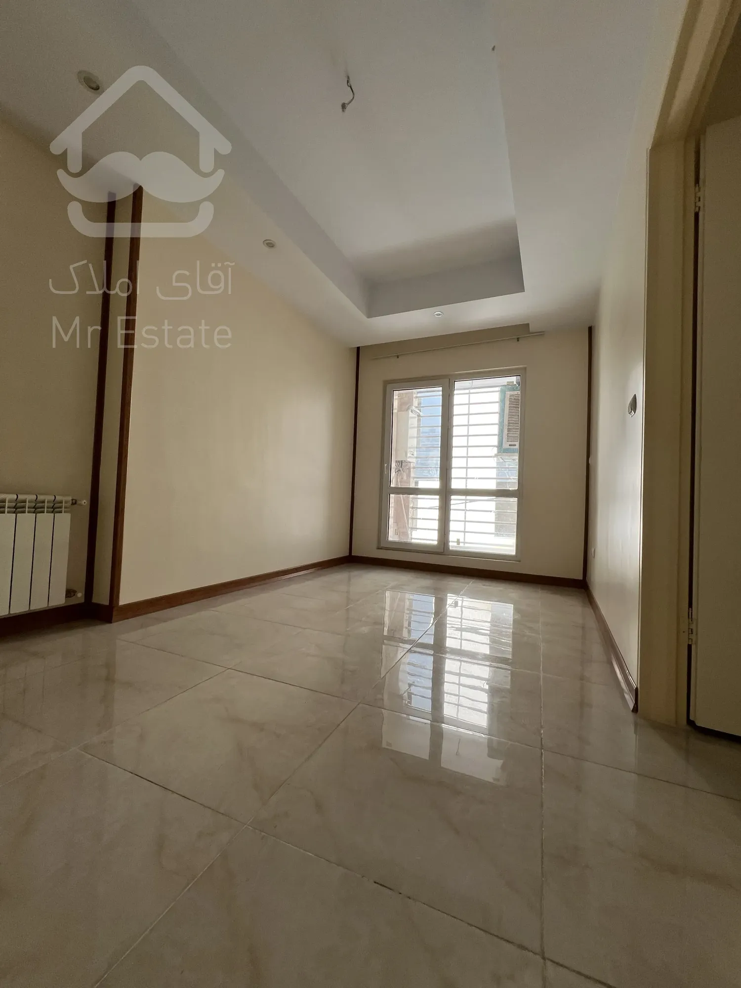 ۸۷ متر کم سن تاپ لوکیشن