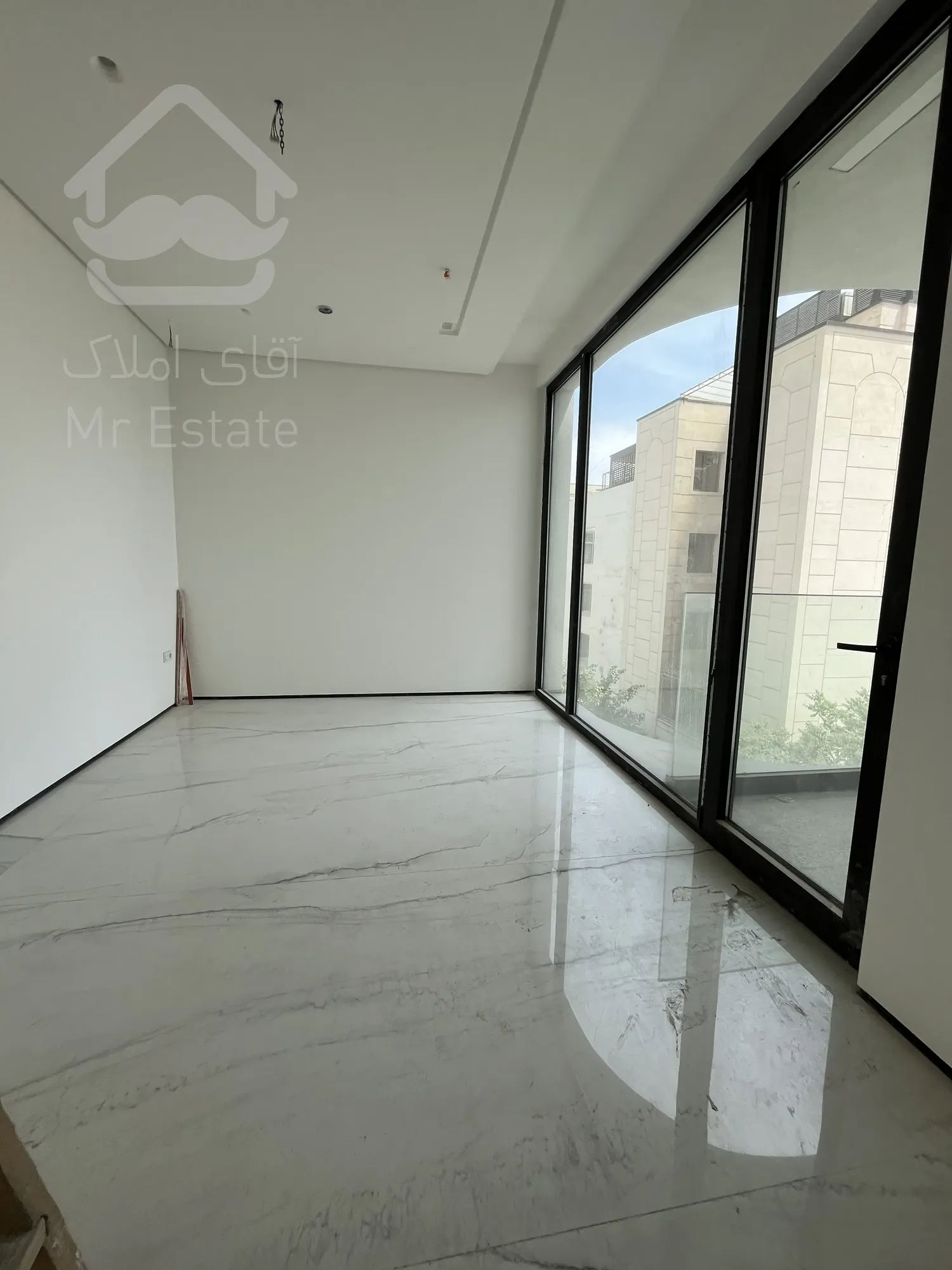 فروش بهترین آپارتمان ۱۵۵ متری نوساز در فرمانیه