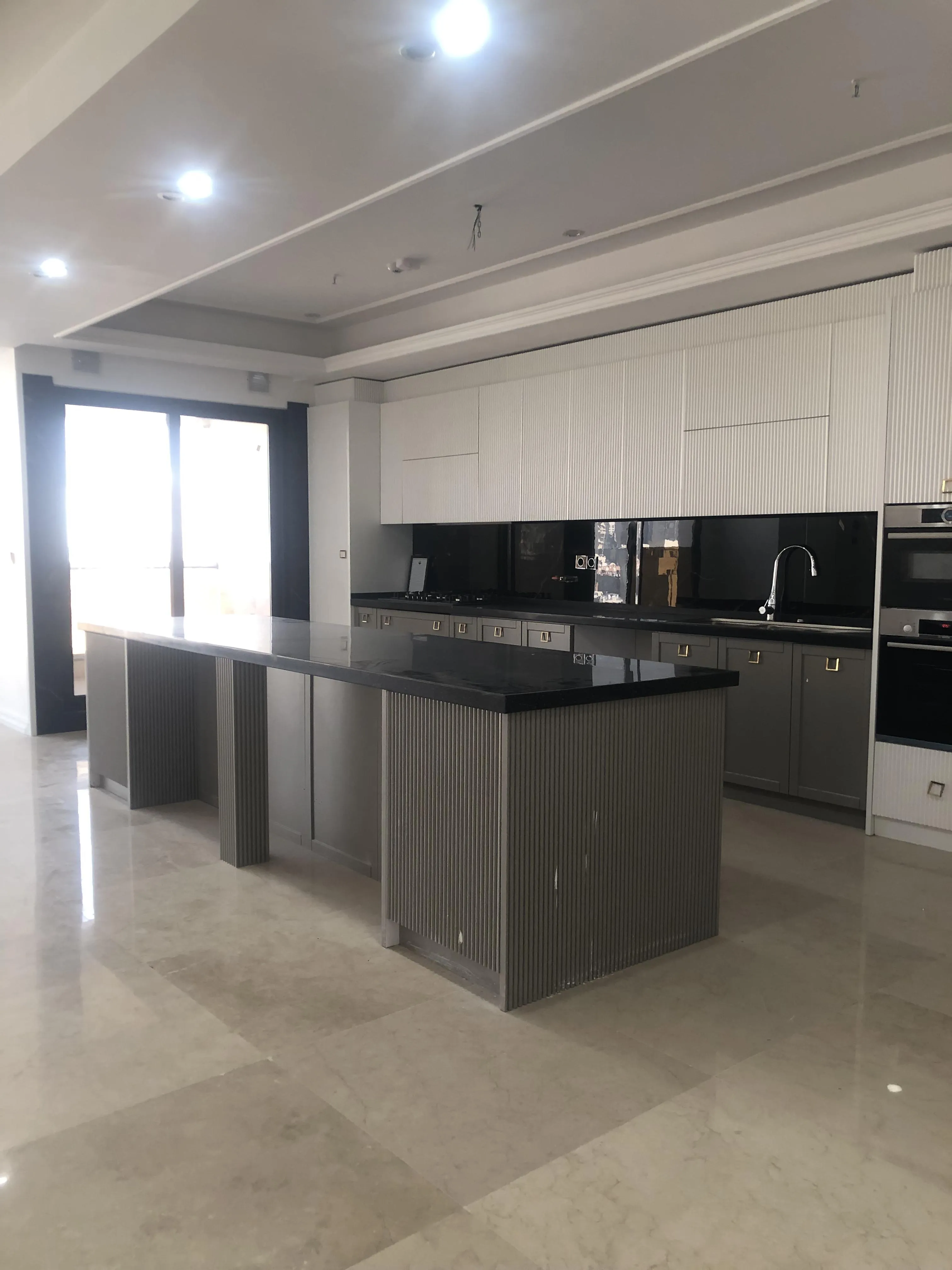 230 متری سه خواب با تمام امکانات