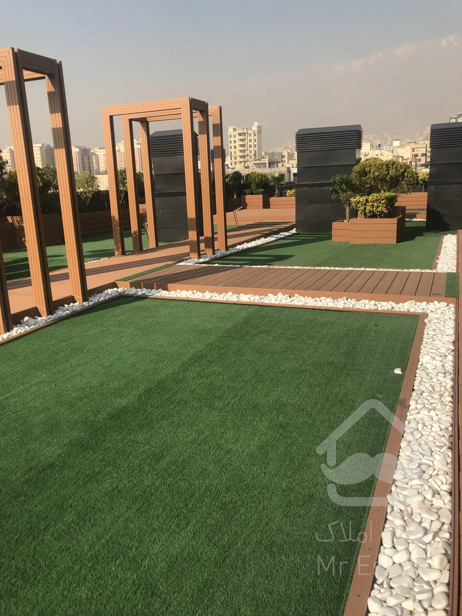 پیش فروش  اقساطی 76 متر 1 خواب  پونک شمالی / سردار جنگل شمال