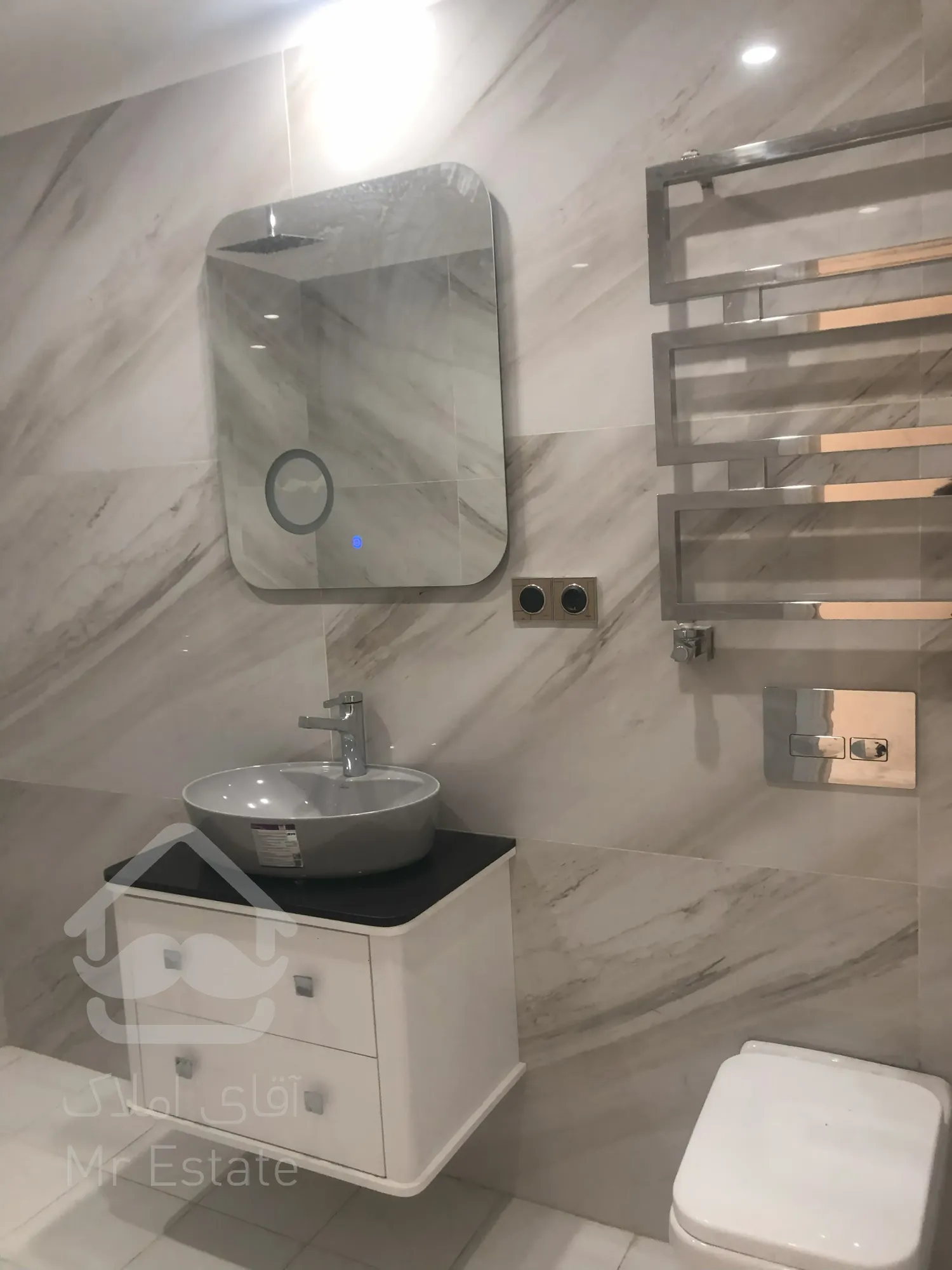 پیش فروش واحد 92 متری در رونیکاپالاس پونک