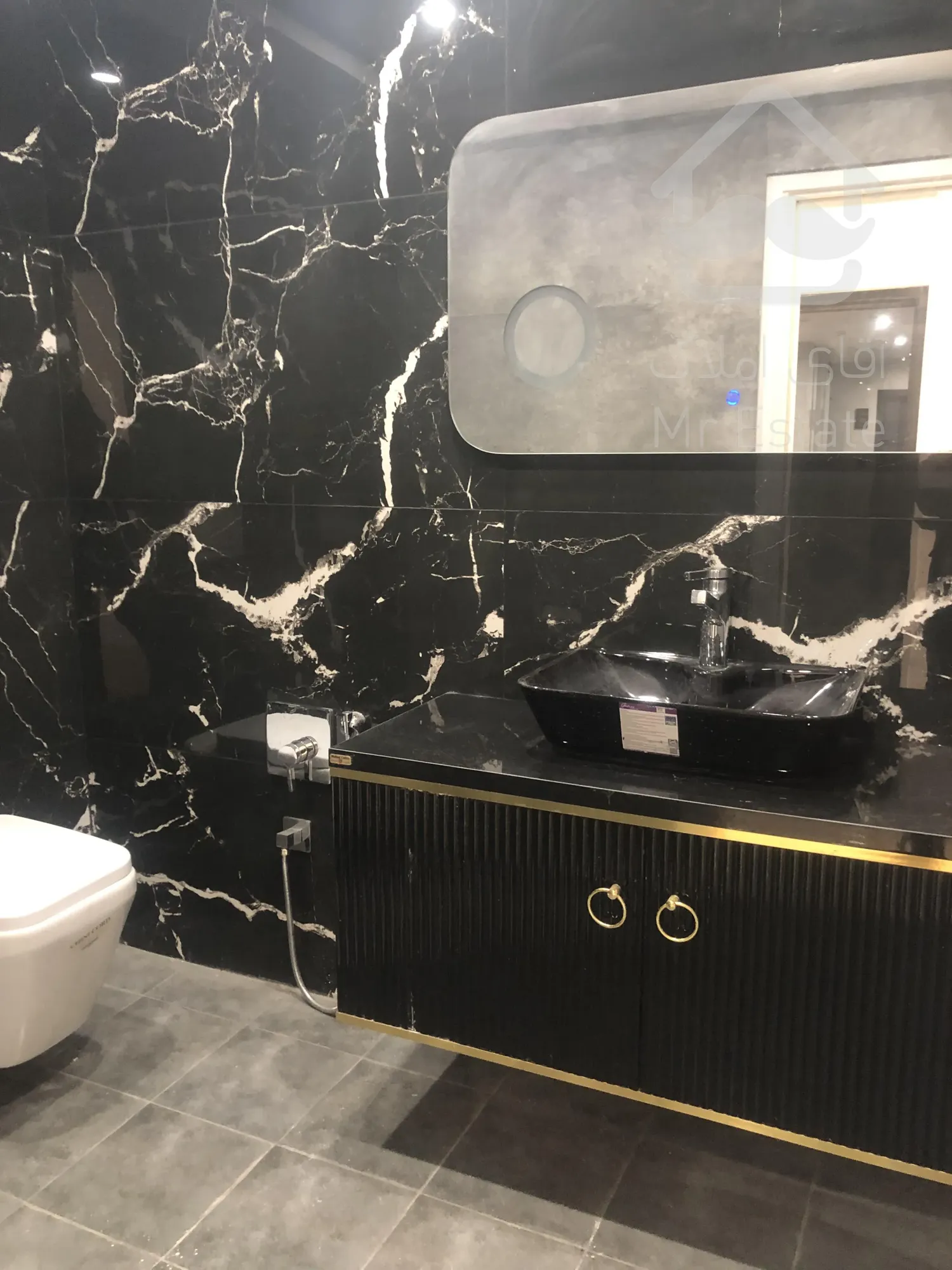 پیش فروش واحد 121 متری 2 خواب شیک در رونیکاپالاس دردشت