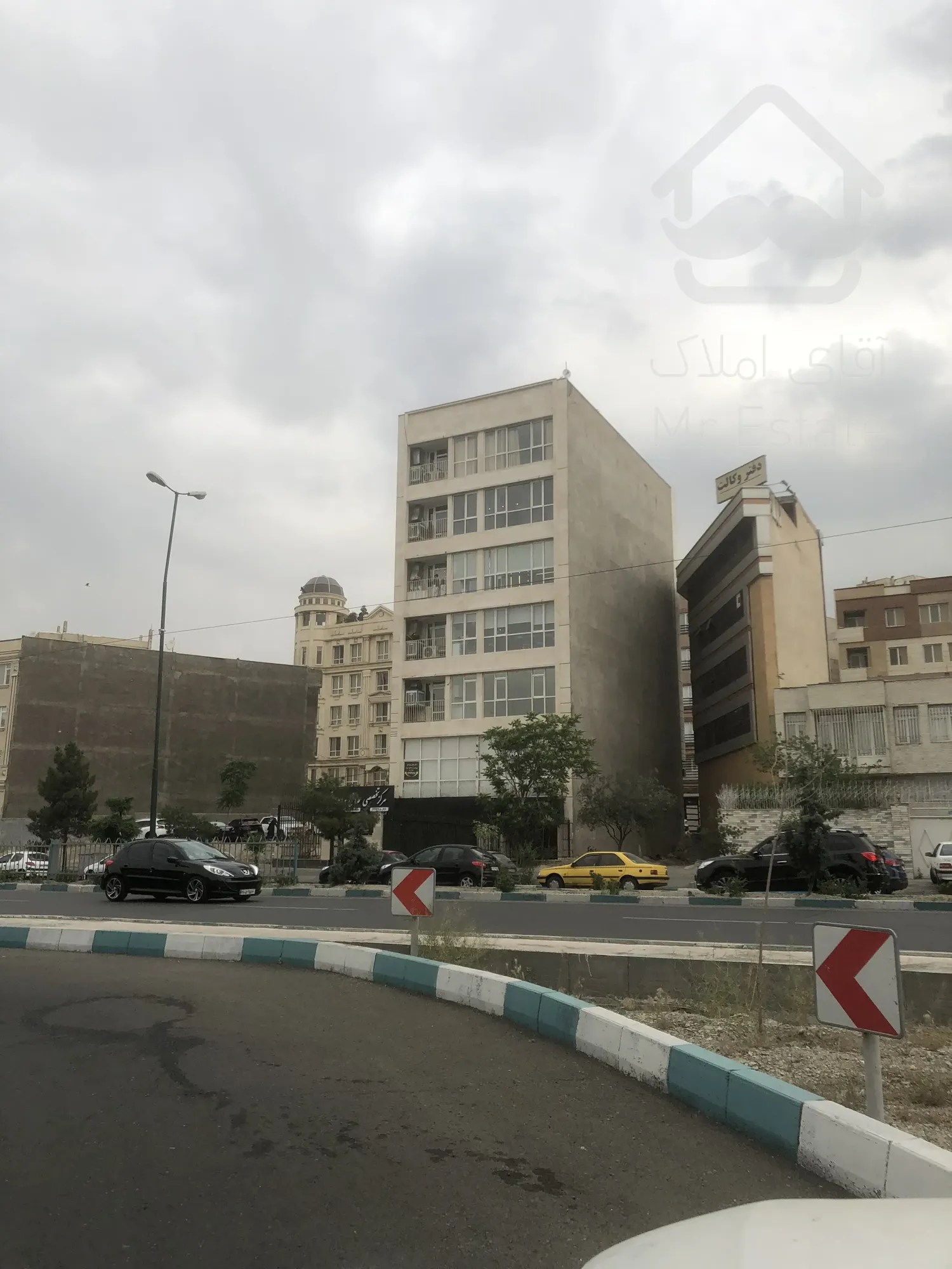 فروش 95 متر براصلی جلال سند مسکونی مناسب آفیس دفتری