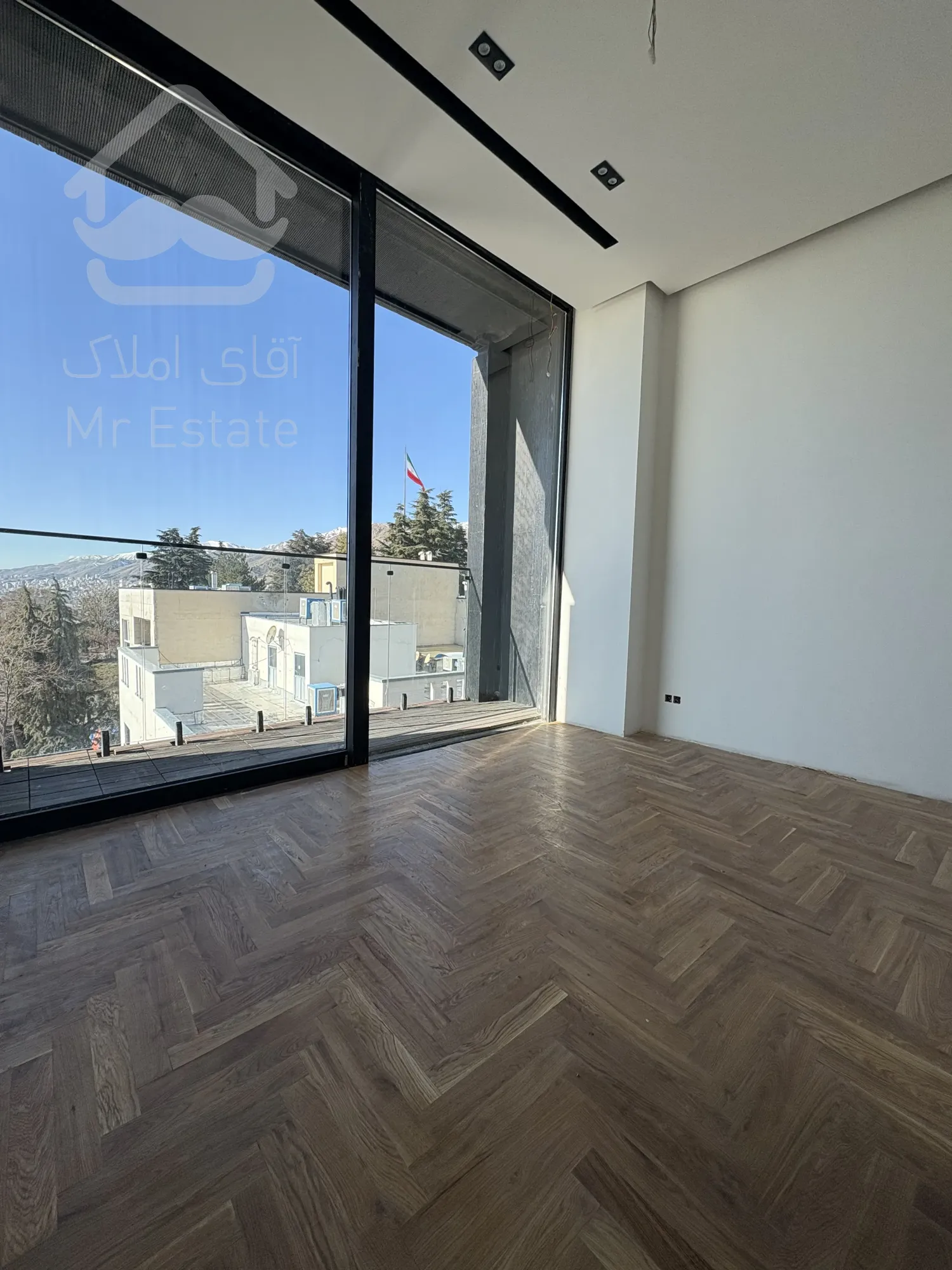 مدرن آجودانیه ۳۰۰متر ۳مستر فول مشاعات ویوبی نظیر