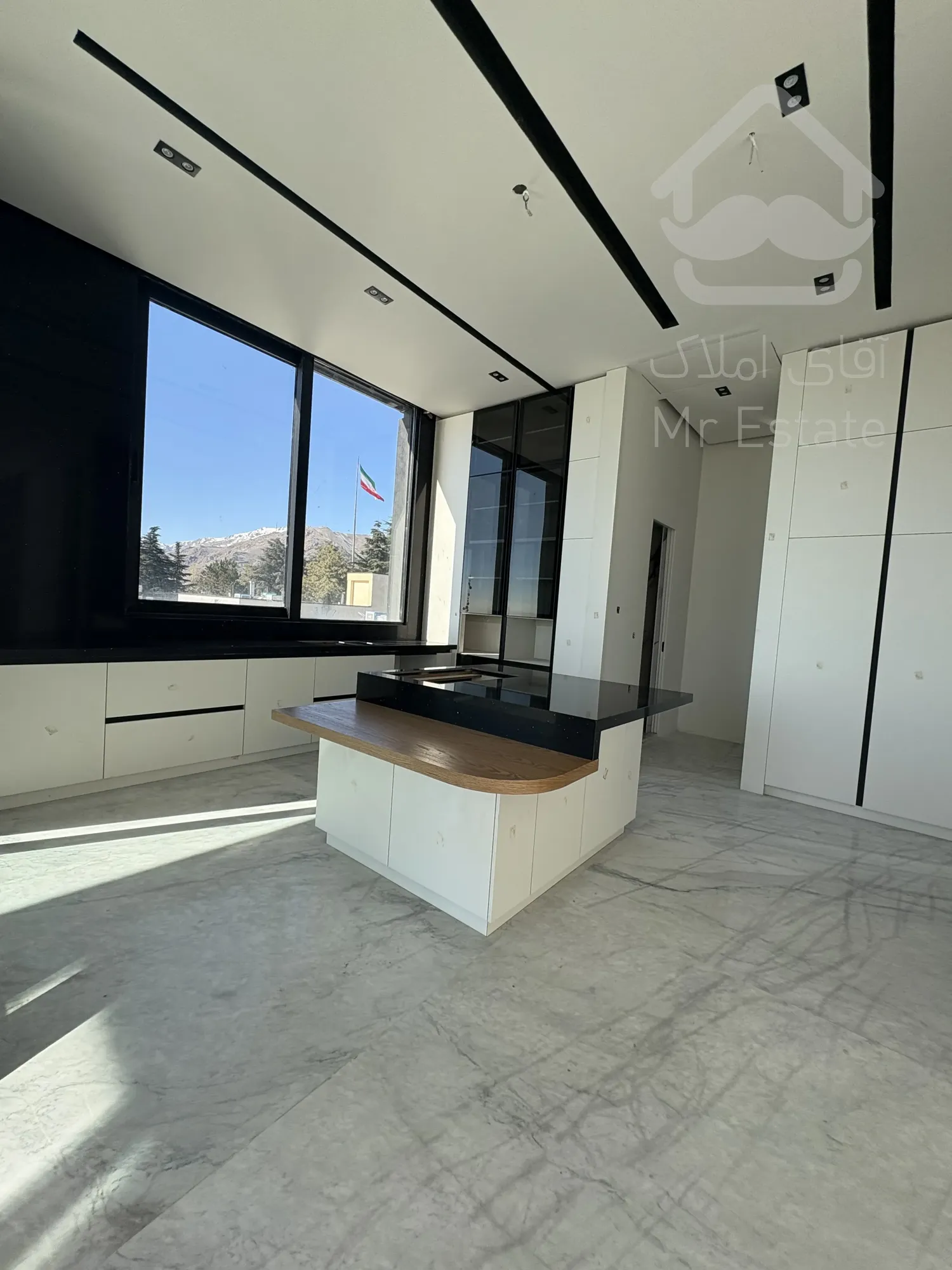 مدرن آجودانیه ۳۰۰متر ۳مستر فول مشاعات ویوبی نظیر