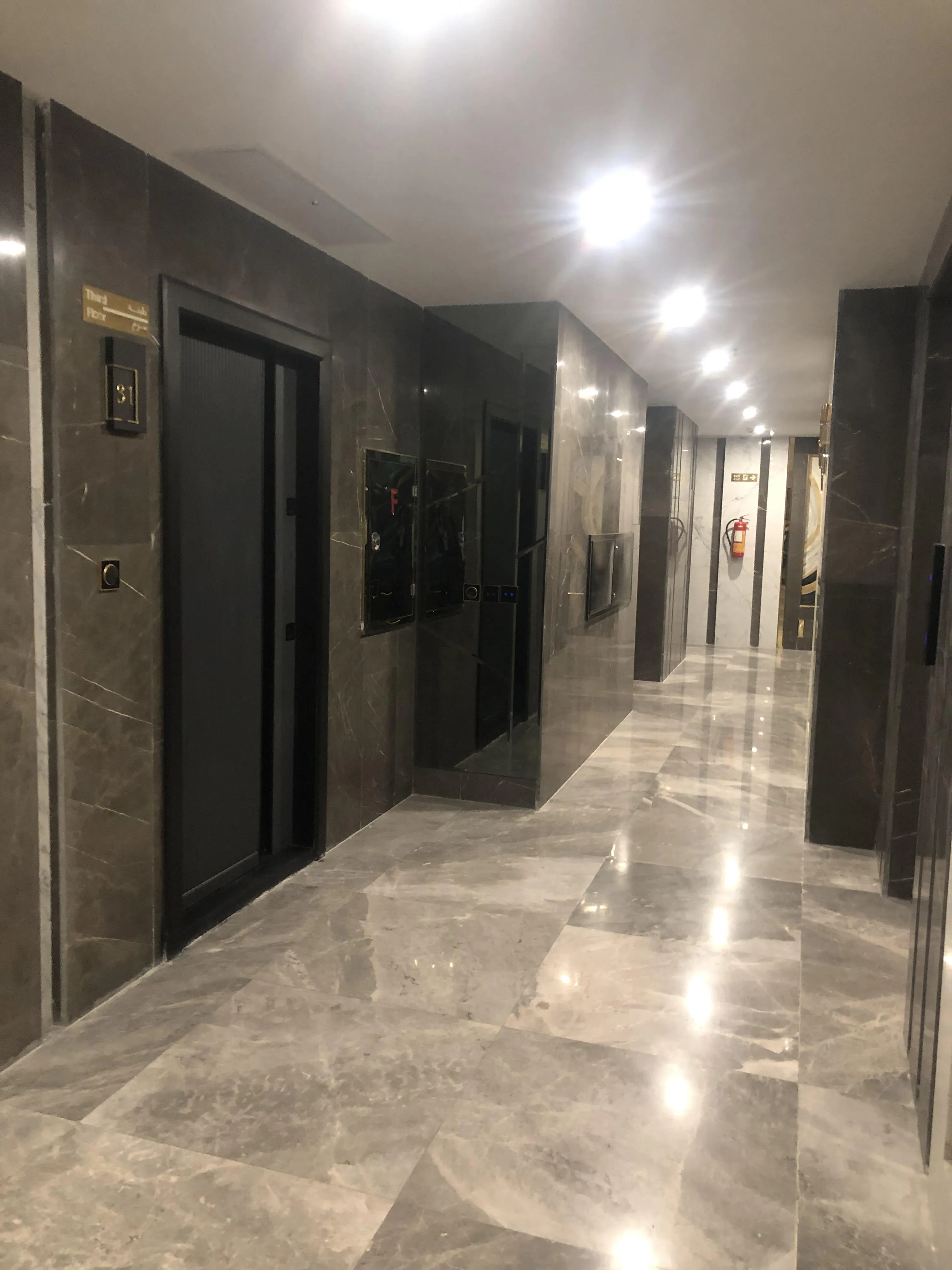 پیش فروش مسکونی 116 متری رونیکاپالاس سوهانک