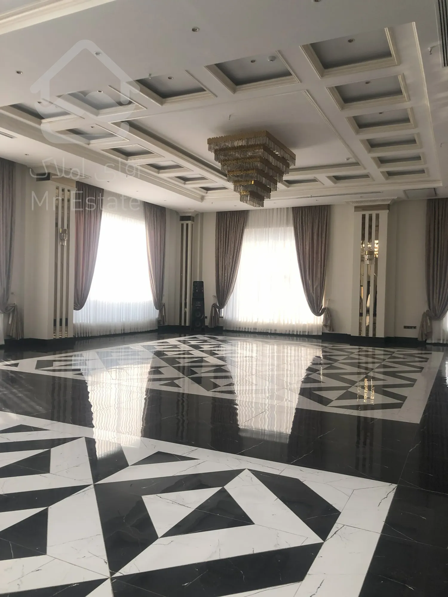 پیش فروش واحد 102 متری با امکانات هتلینگ