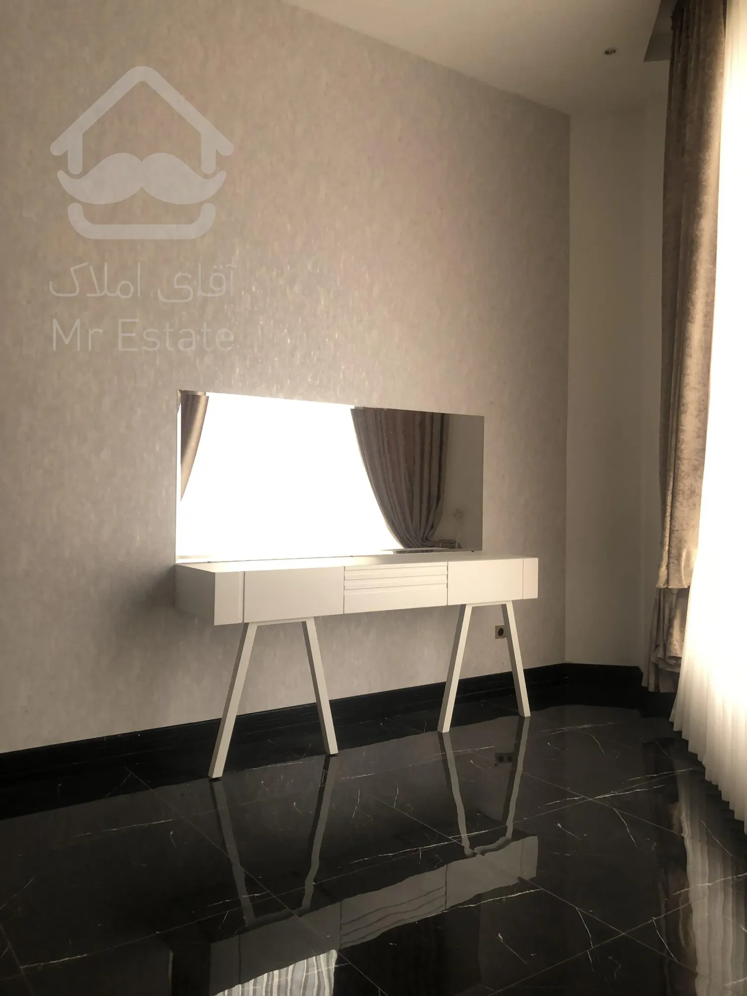 پیش فروش واحد لوکس رونیکاپالاس لاله در بلوار ارتش