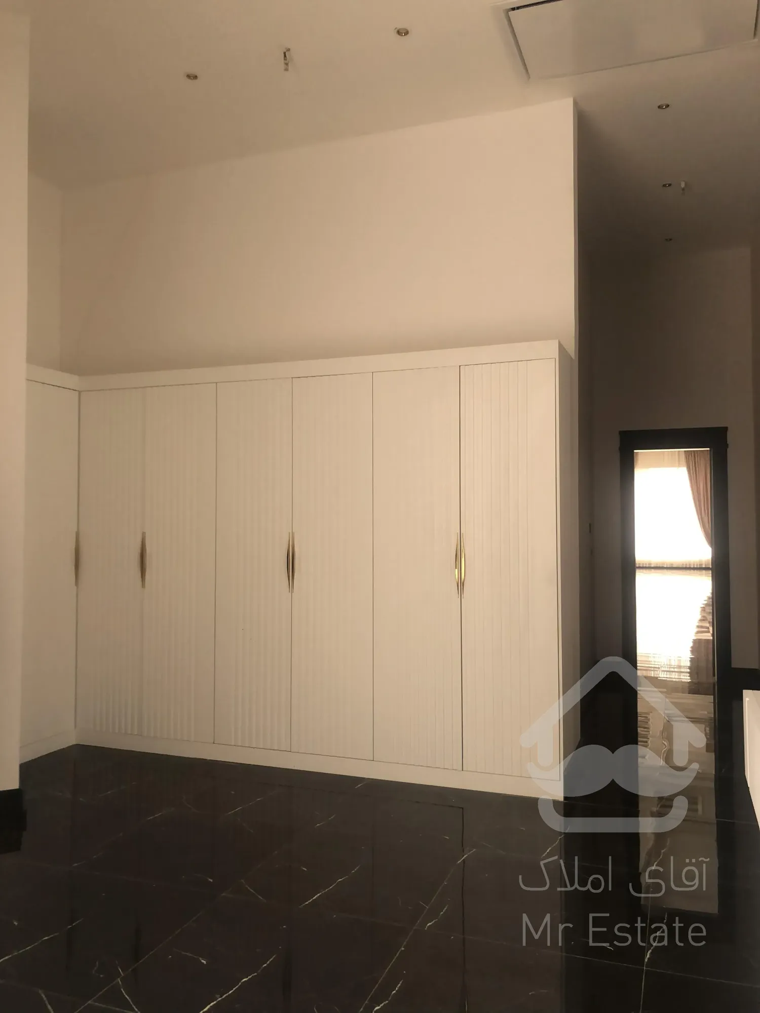 پیش فروش خاص ترین برج فول هتلینگ منطقه 8 اغاز شد.