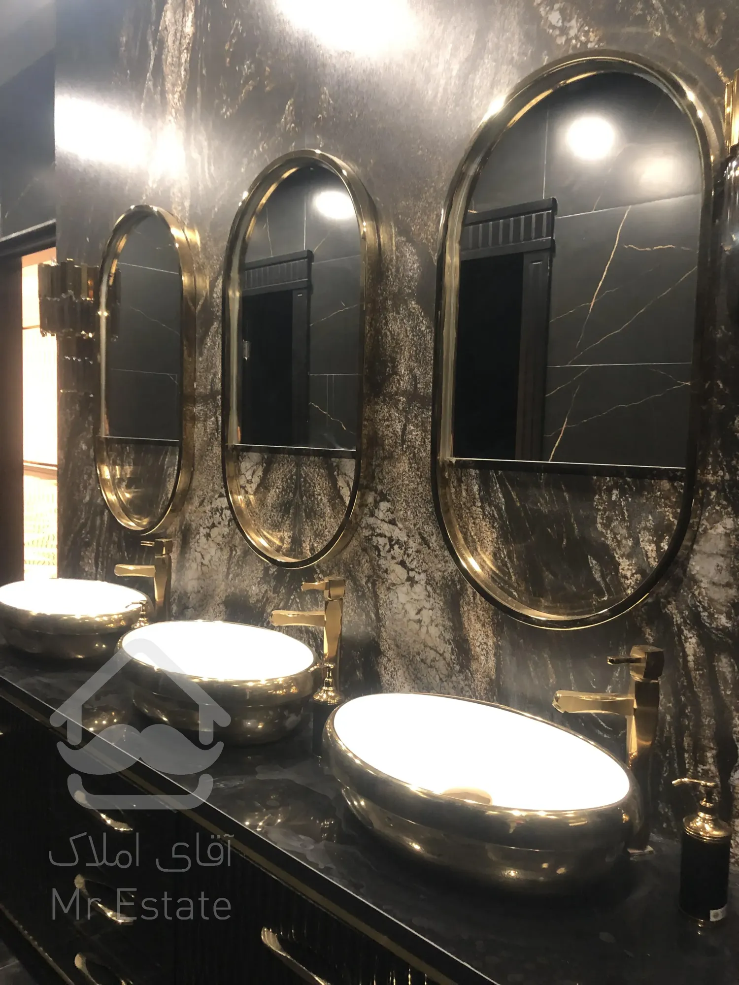 پروژه لاله انتخابی متفاوت در منطقه یک/لابی مجلل با ارتفاع سقف 7 متر/مشاعات ابی/خرید بی واسطه