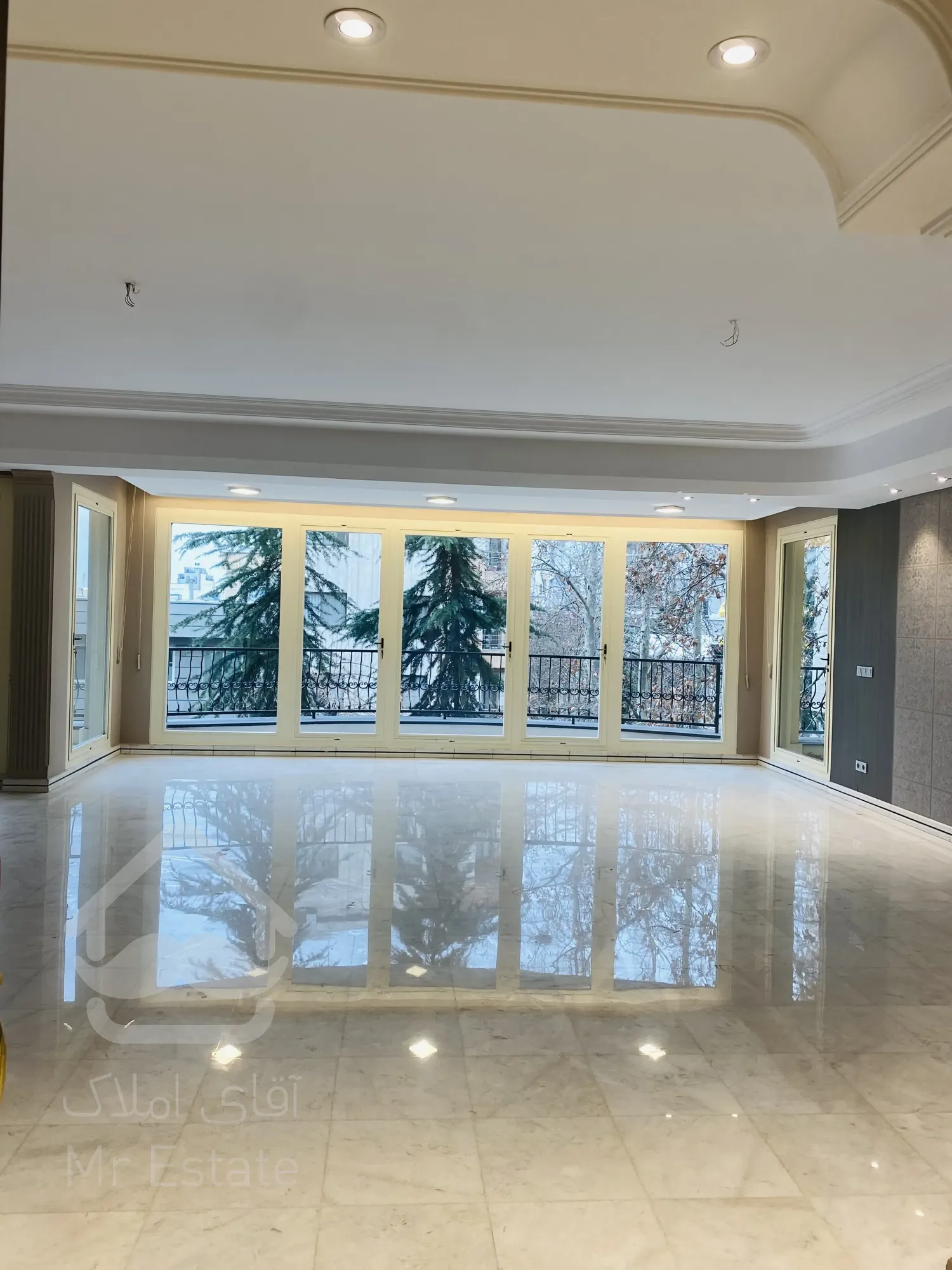 رهن و اجاره آپارتمان 400متری فرمانیه اکازیون