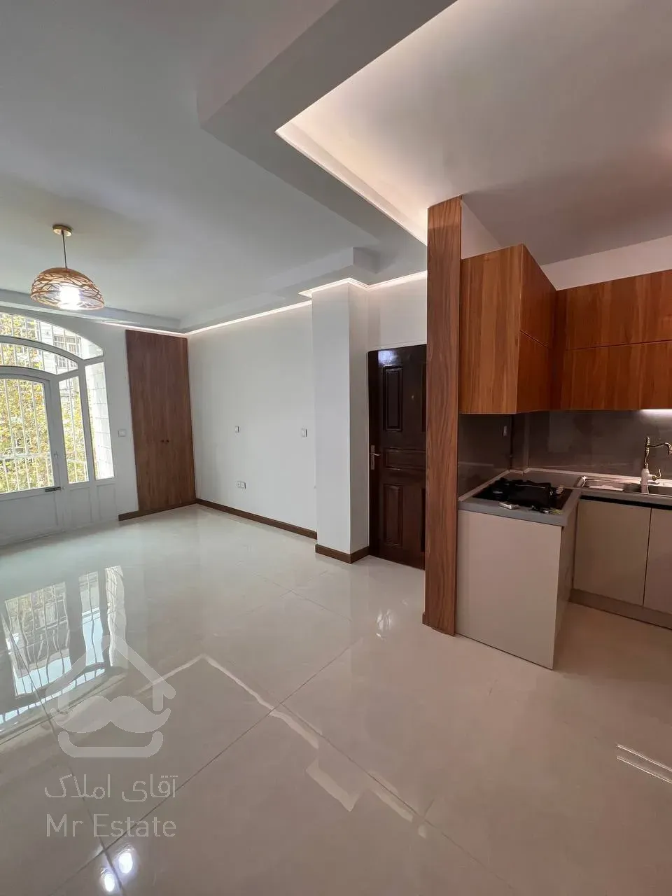 فروش آپارتمان ۶۵ متری یک خوابه سالن پرده خور در اباذر