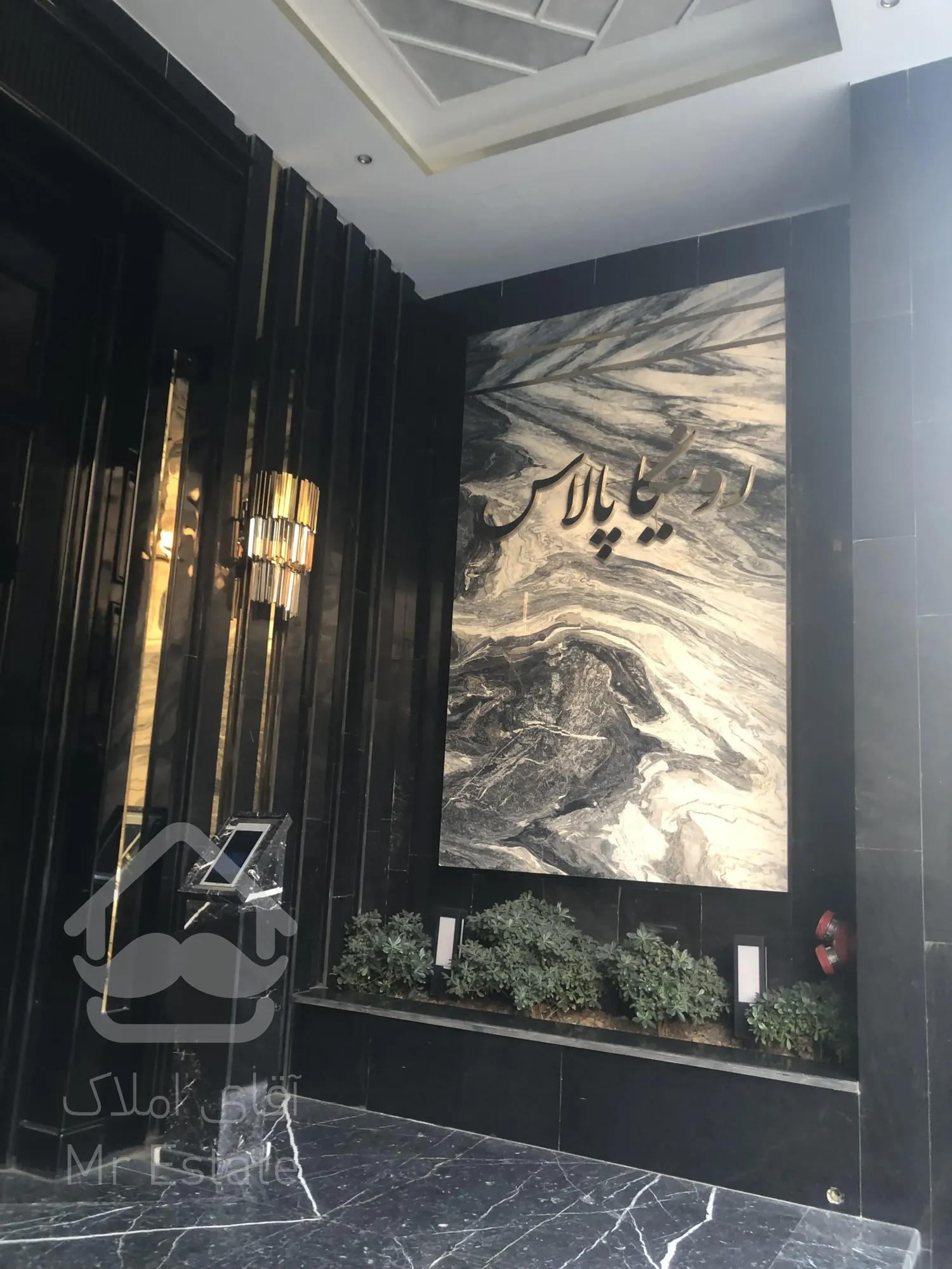 پیش فروش واحد  121 متر پروژه لوکس رونیکا پالاس نارمک