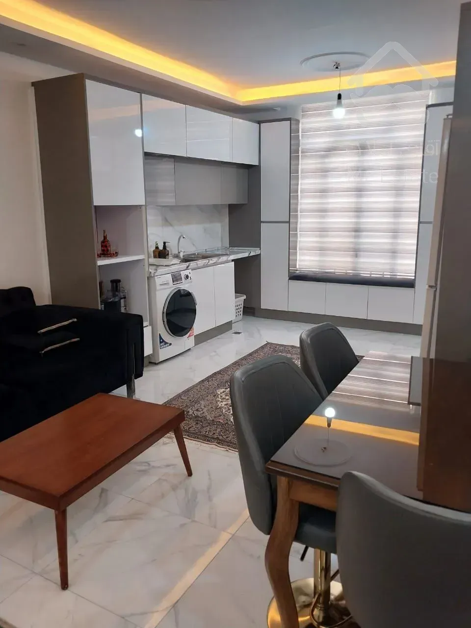 ۷۵ متر فول بازسازی شقایق جنوبی