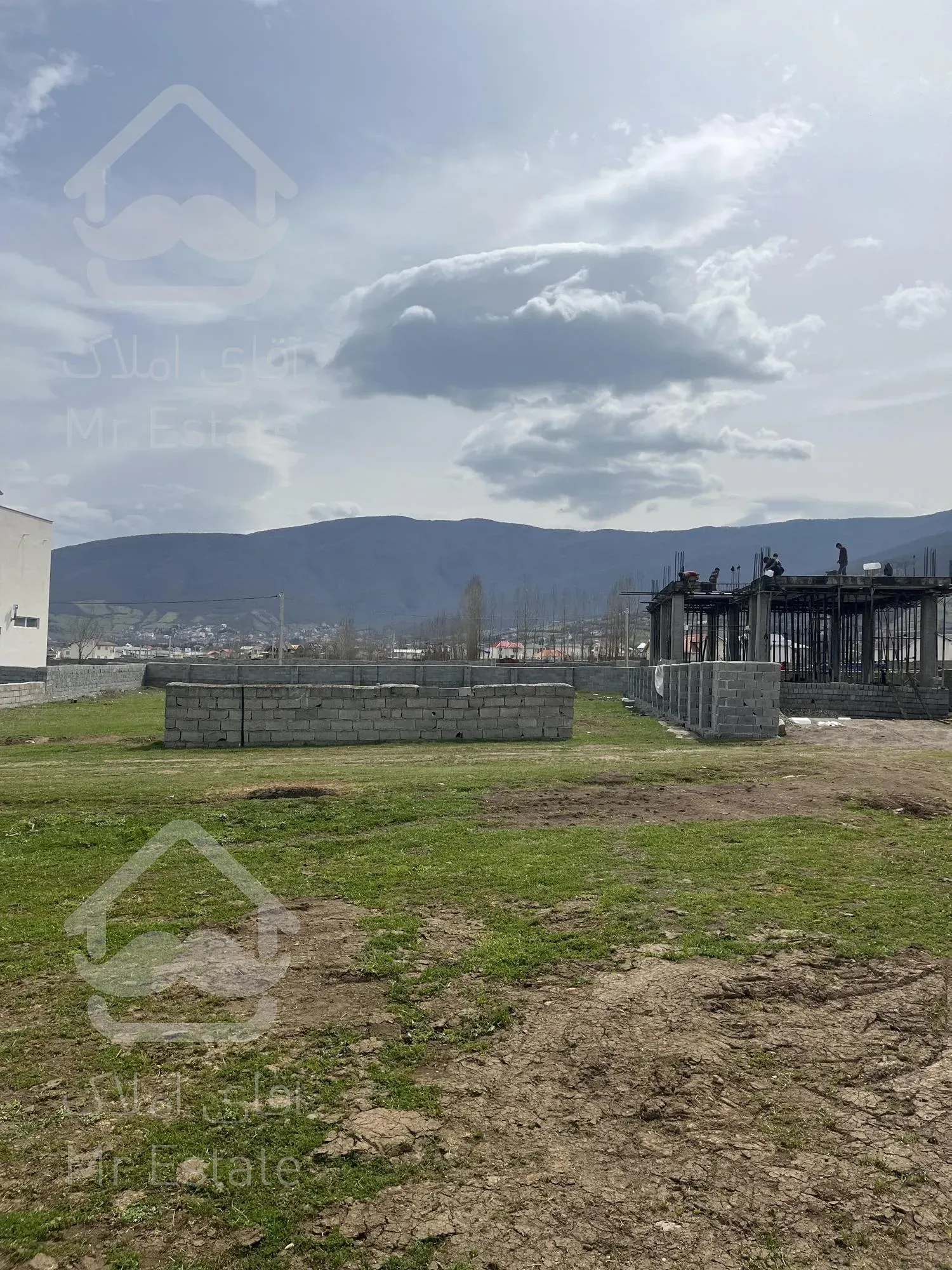 زمین کلاردشت ۴۰۴متری