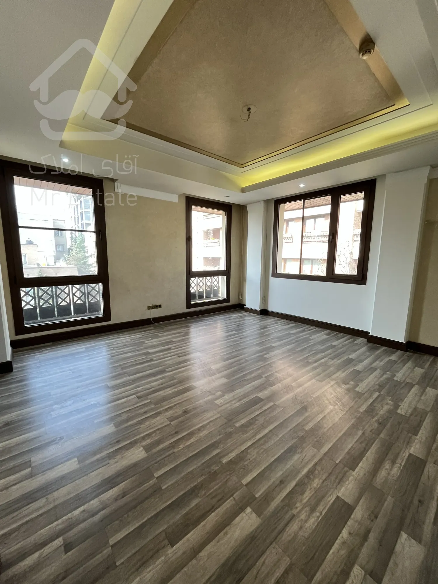 280 متر ۴ خ فرمانیه فول