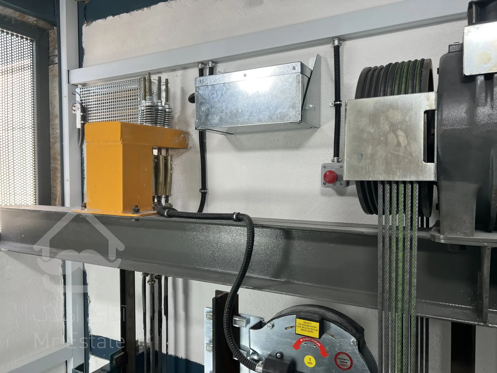 تعمیر و نگهداری آسانسور