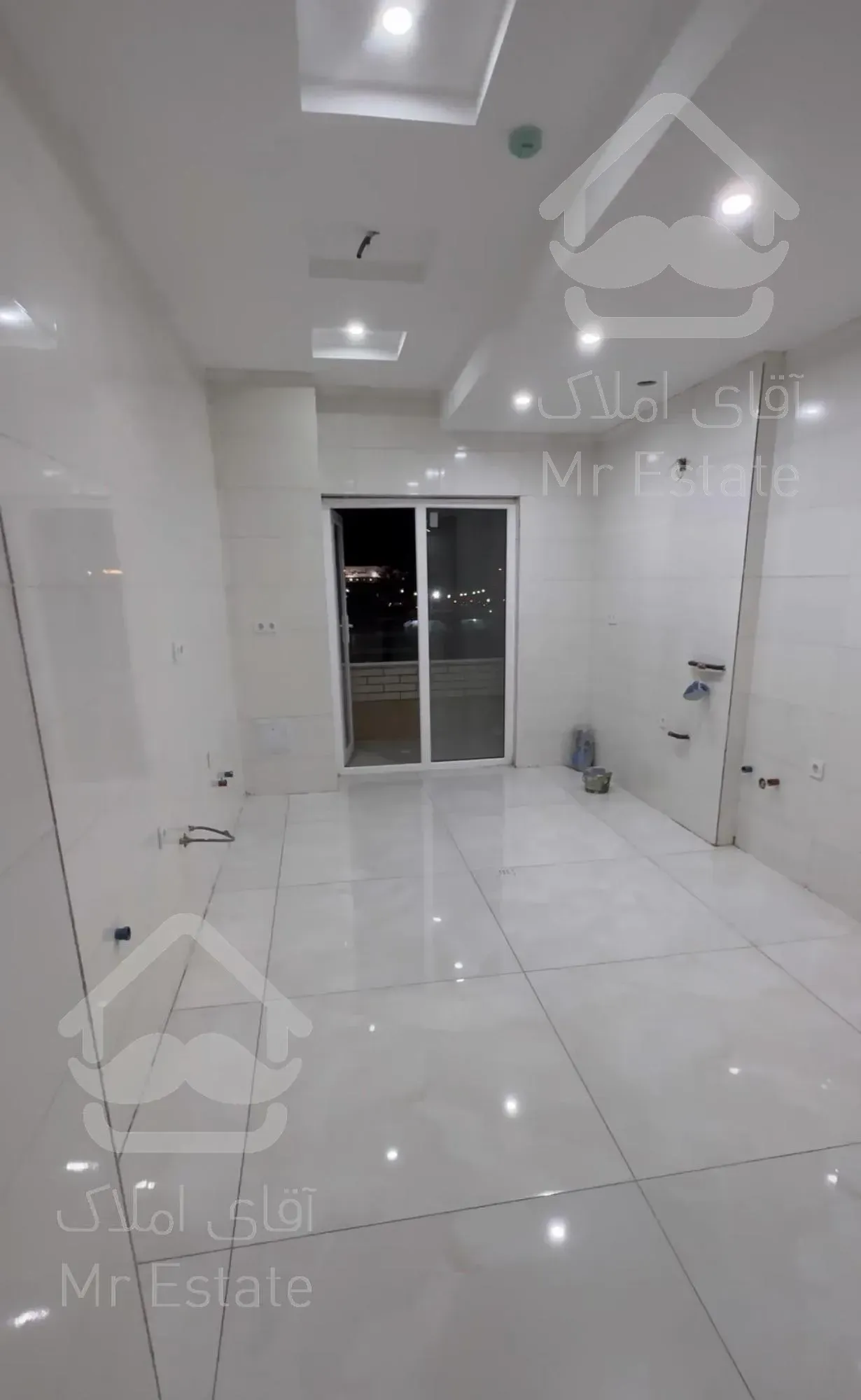 فروش آپارتمان۱۸۰متری(جمهوری)