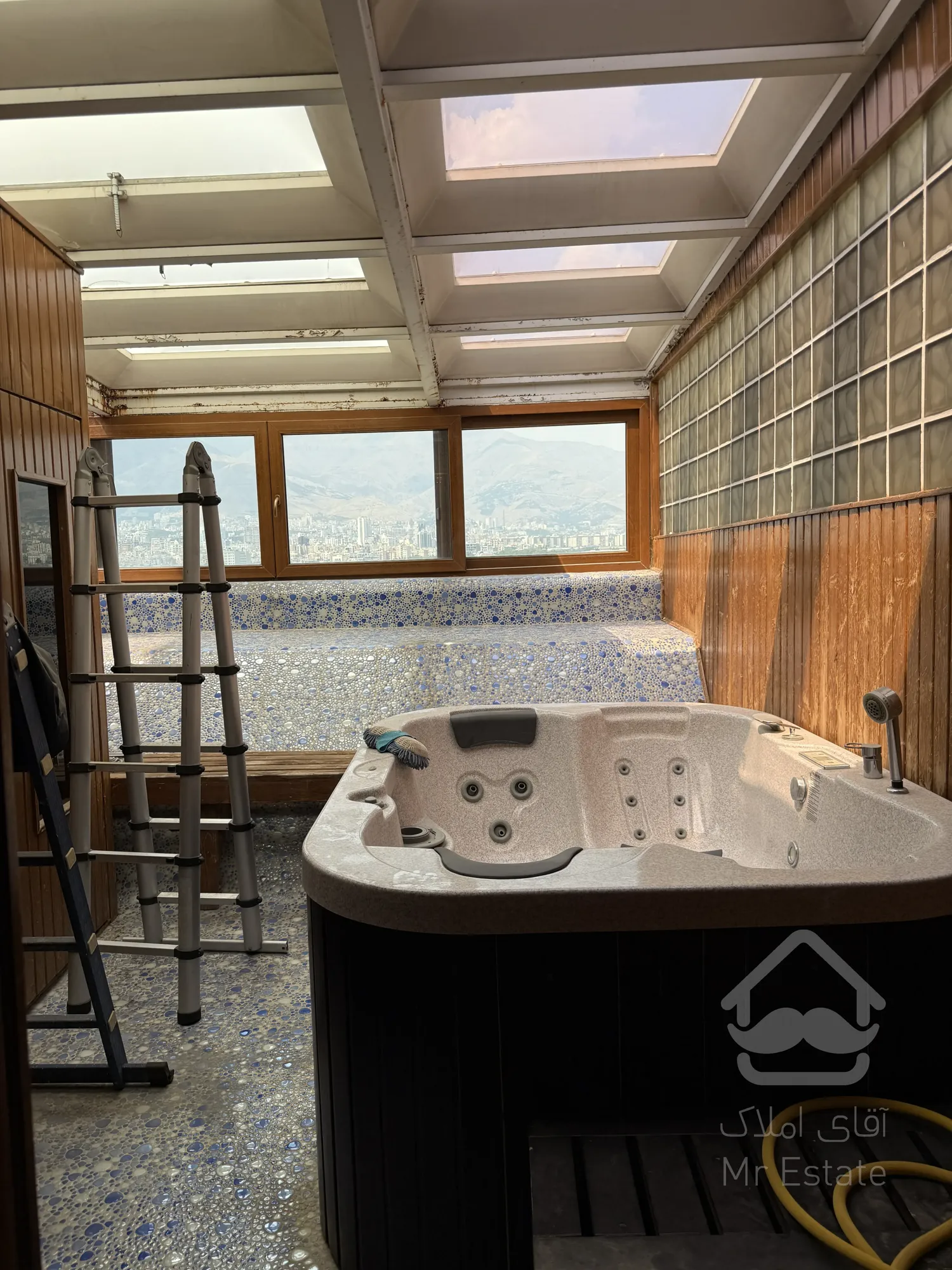 آپارتمان ۱۶۰ متری بی همتا در پاسداران ویو ابدی