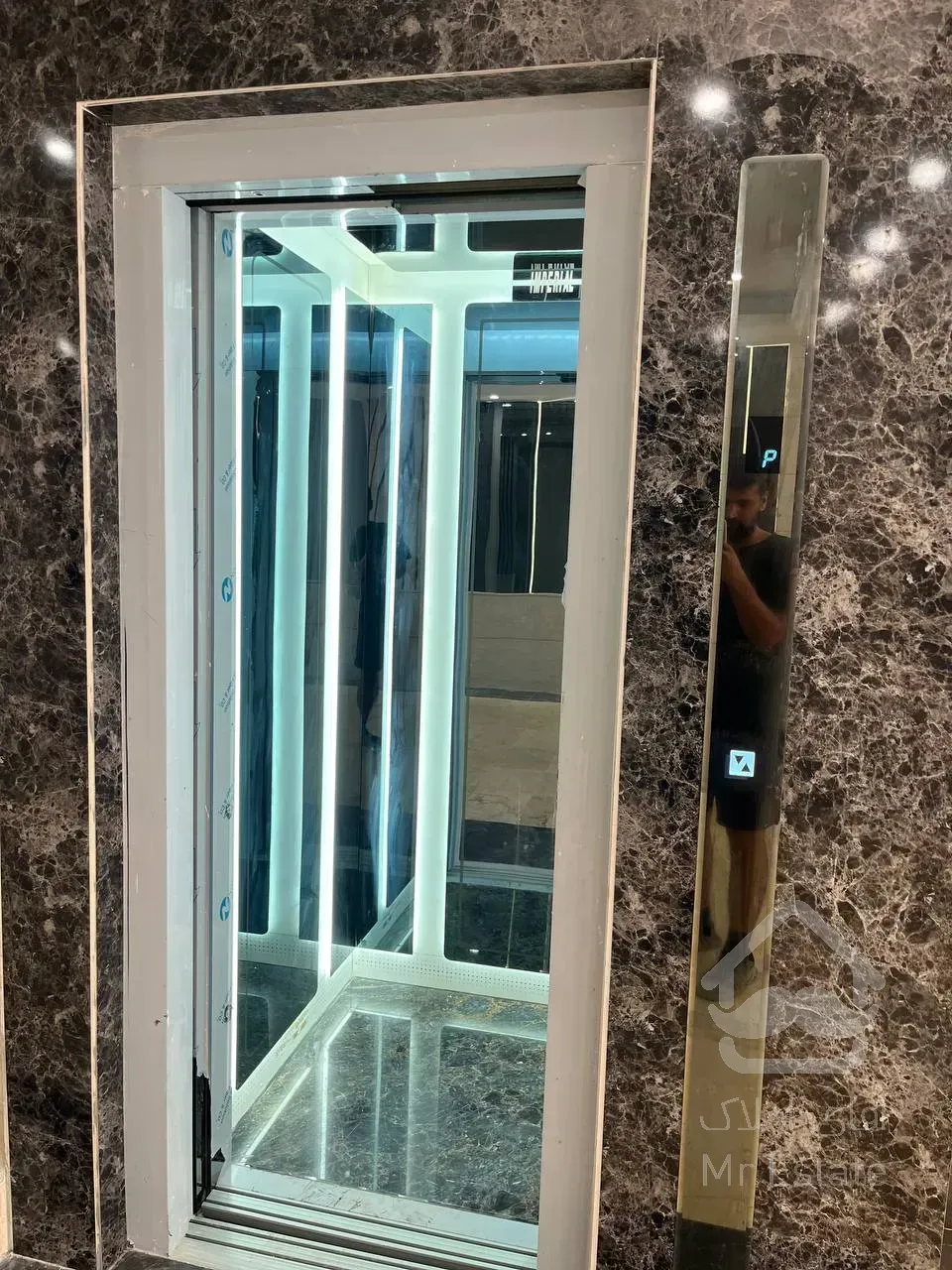 زیر قیمت منطقه