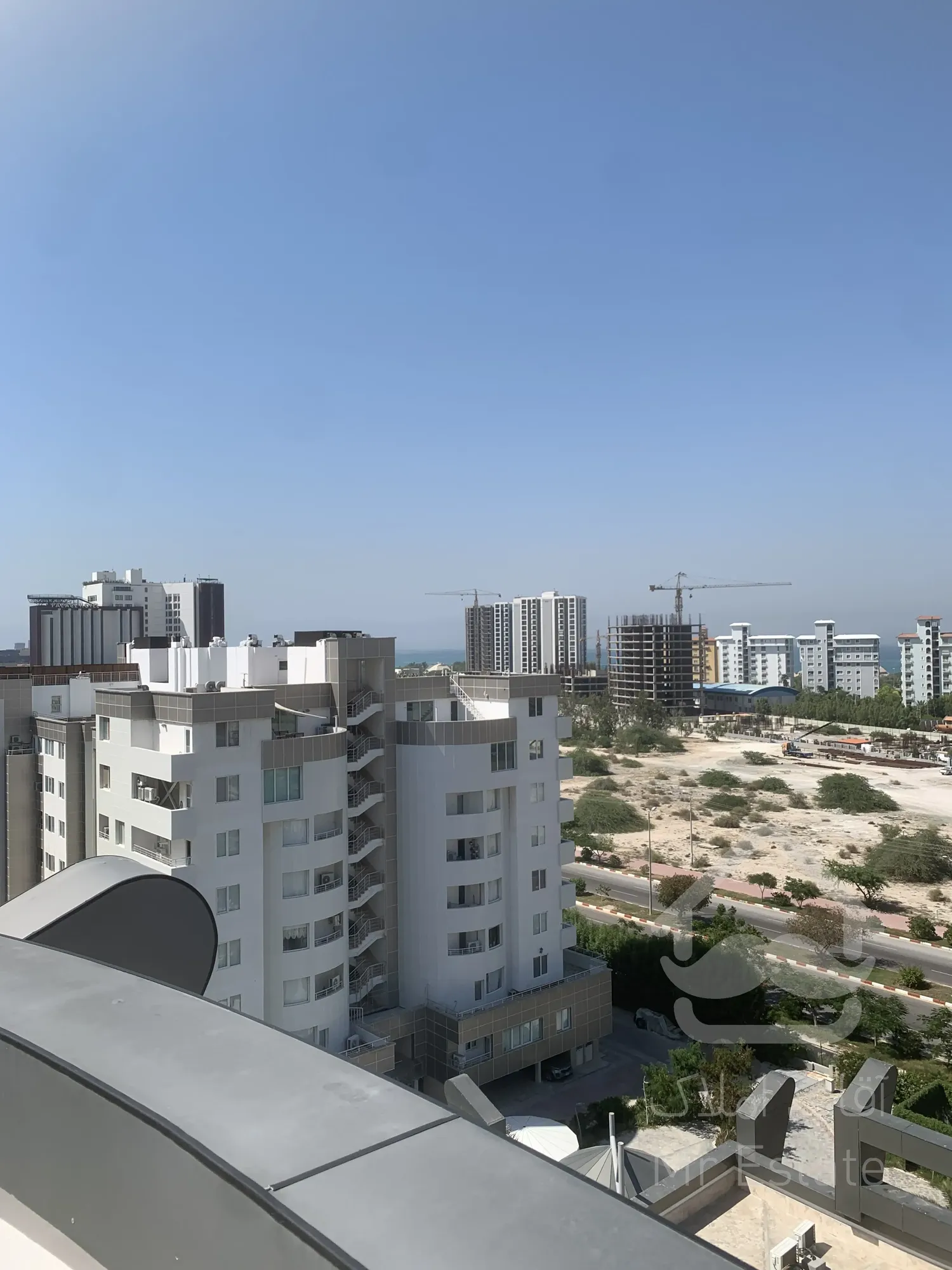 فروش مجتمع یاسین یکخواب۷۲متری سنددار باتراس رایگان