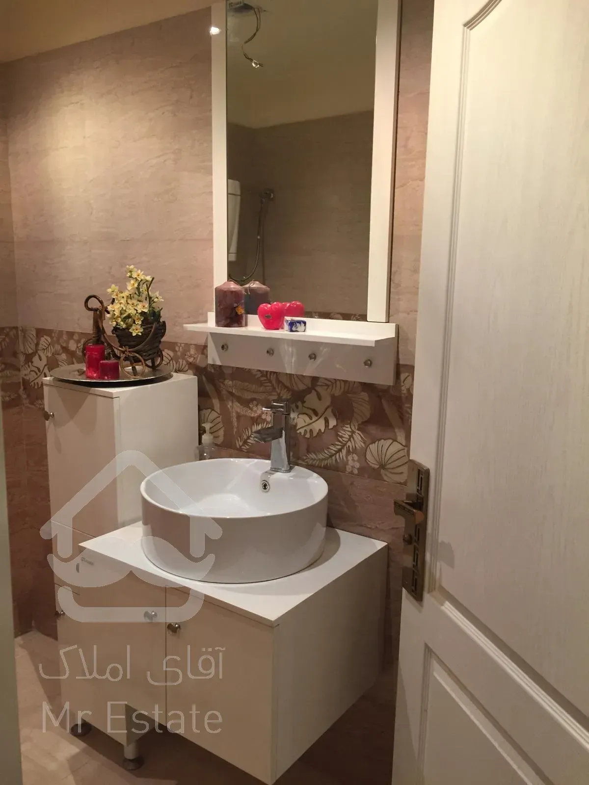 98 متر فول بازسازی / برج طاق کسری