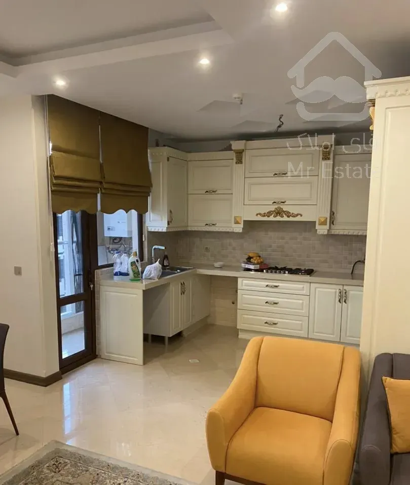 فروش آپارتمان ۶۵ متری خطی رو به آفتاب نما تراورتن در کوی ارم