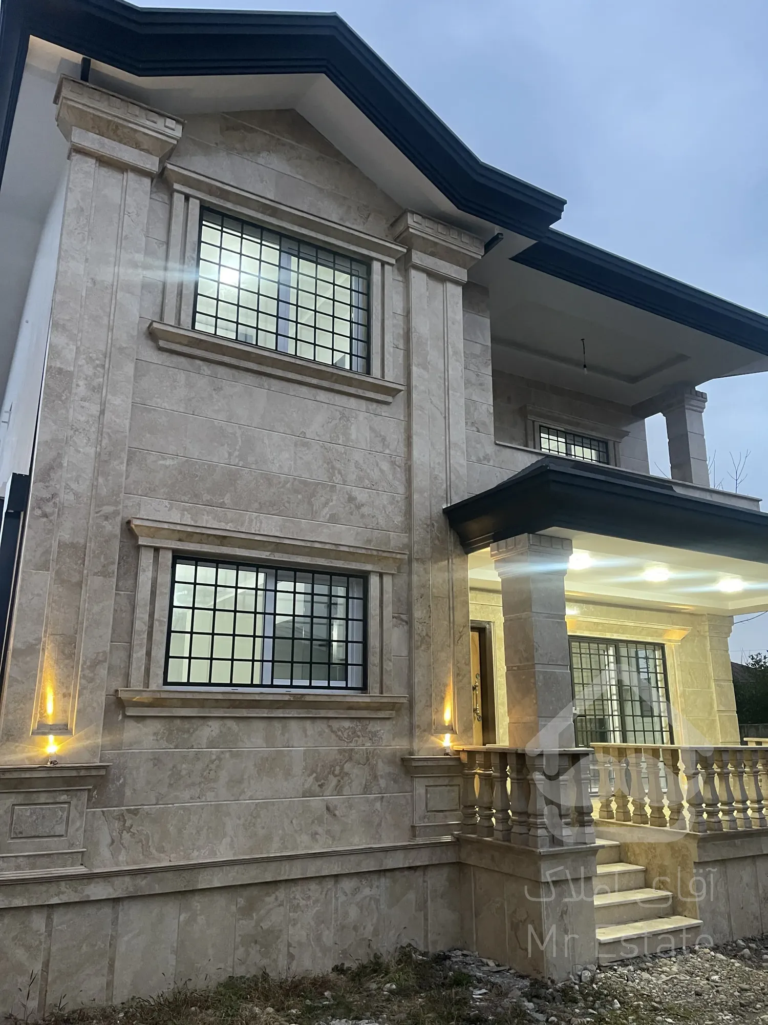 تهاتر ویلا نوساز ۲۰۰ متری عباس آباد مازندران