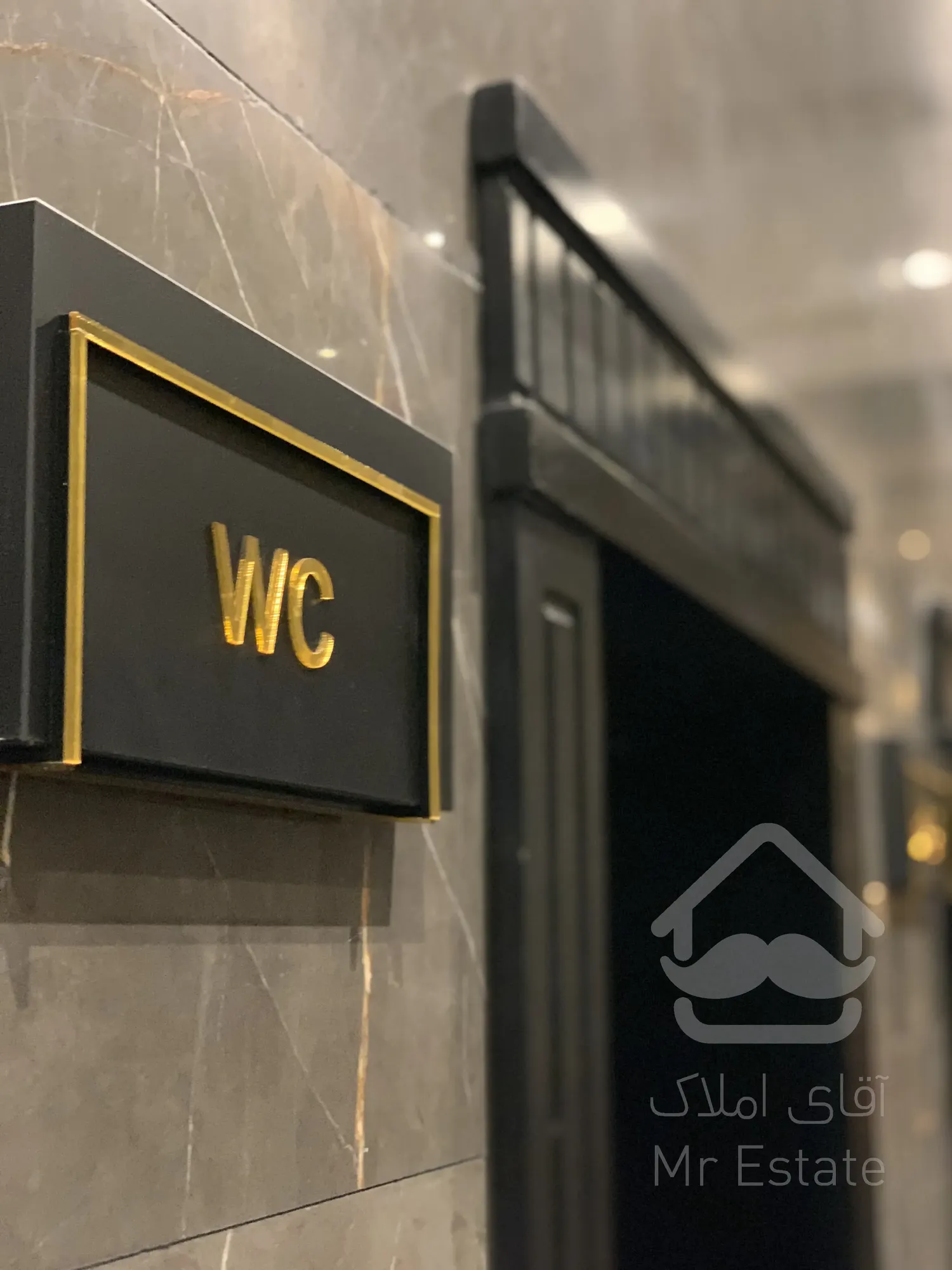 پیش فروش واحد 129 متری دو خواب در رونیکا پالاس دردشت در منطقه 8