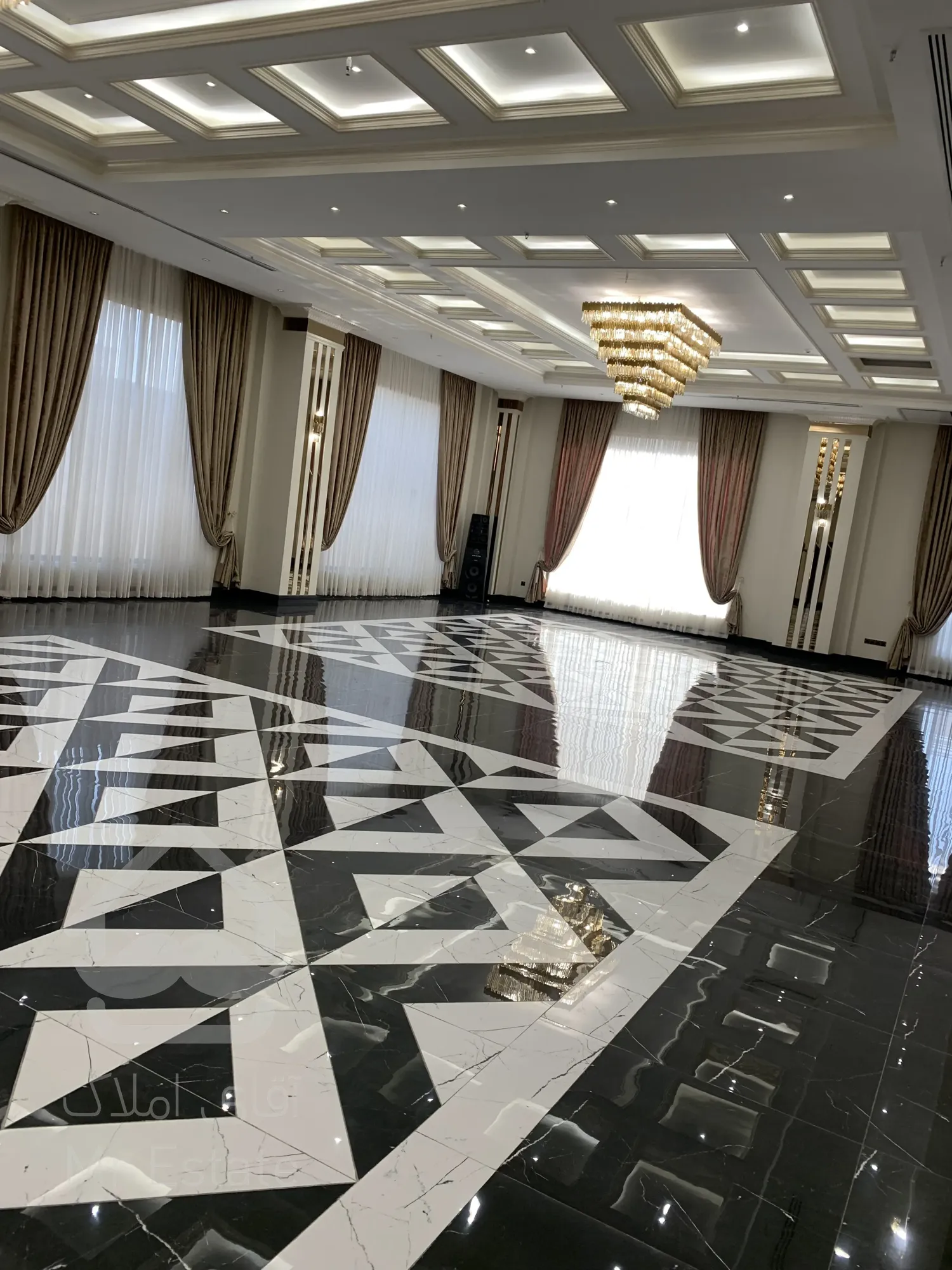 پیش فروش واحد 65 متری در رونیکا پالاس نیایش الماس منطقه 5