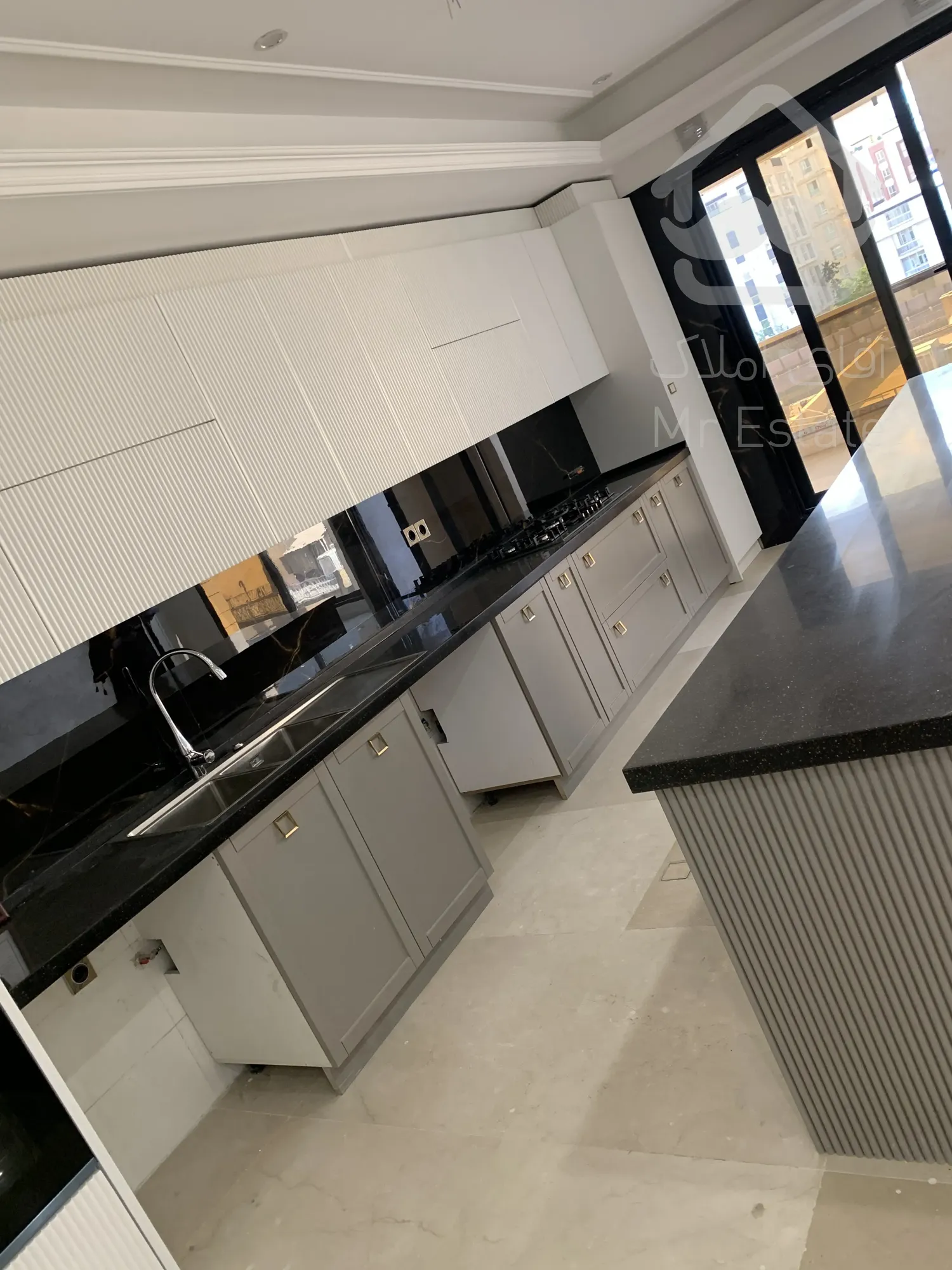 پیش فروش واحد 126 متری دو خواب در برج رونیکا پالاس دردشت