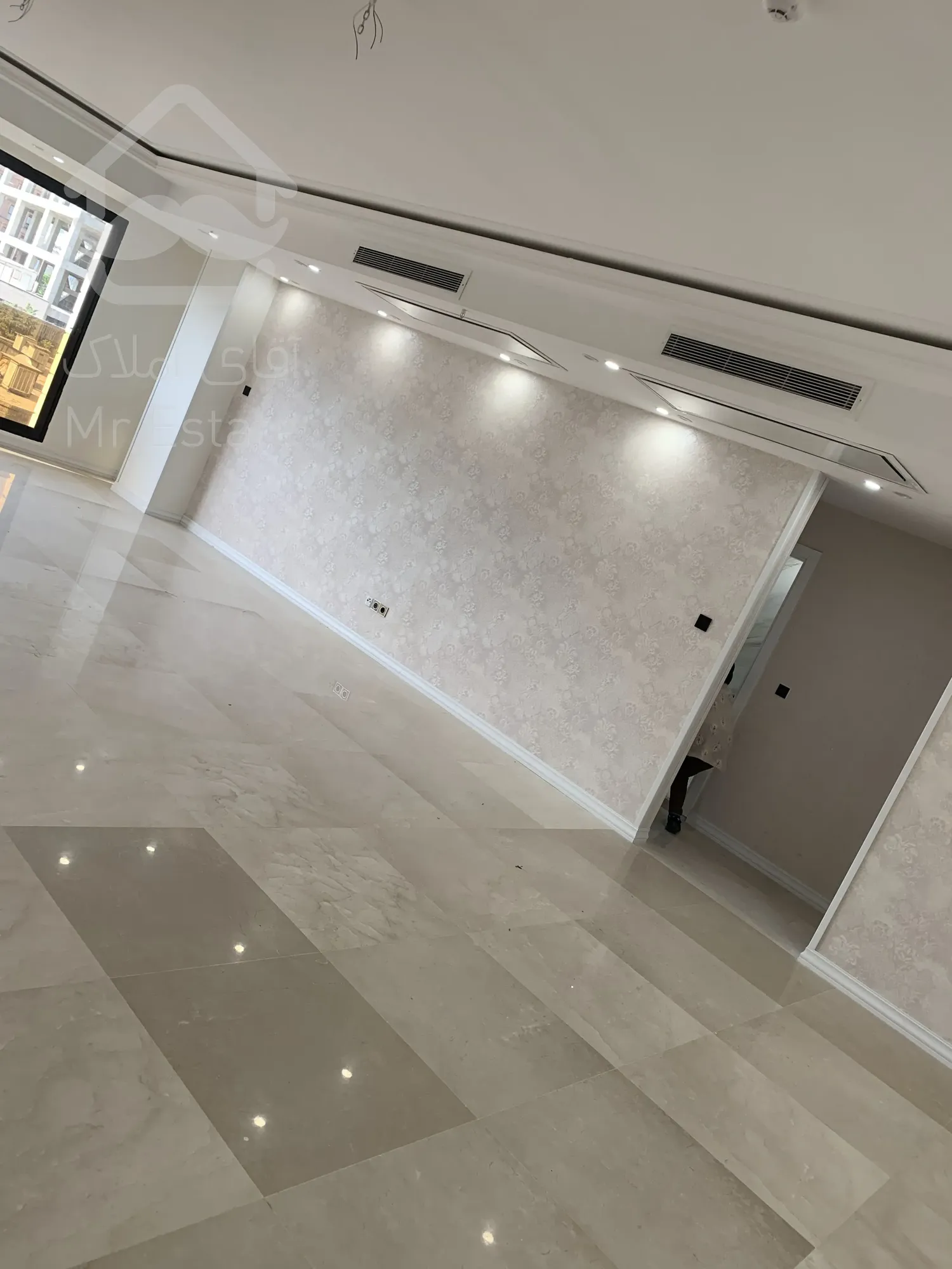 پیش فروش واحد 126 متری دو خواب در رونیکا پالاس دردشت با شرایط پرداخت راحت