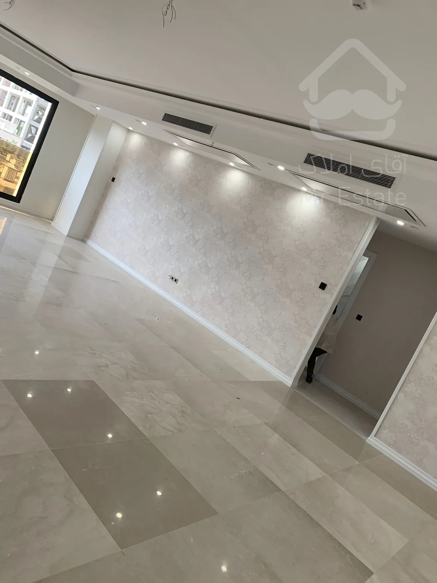 پیش فروش واحد 121 متری دو خواب در رونیکا پالاس دردشت با شرایط پرداخت قسطی