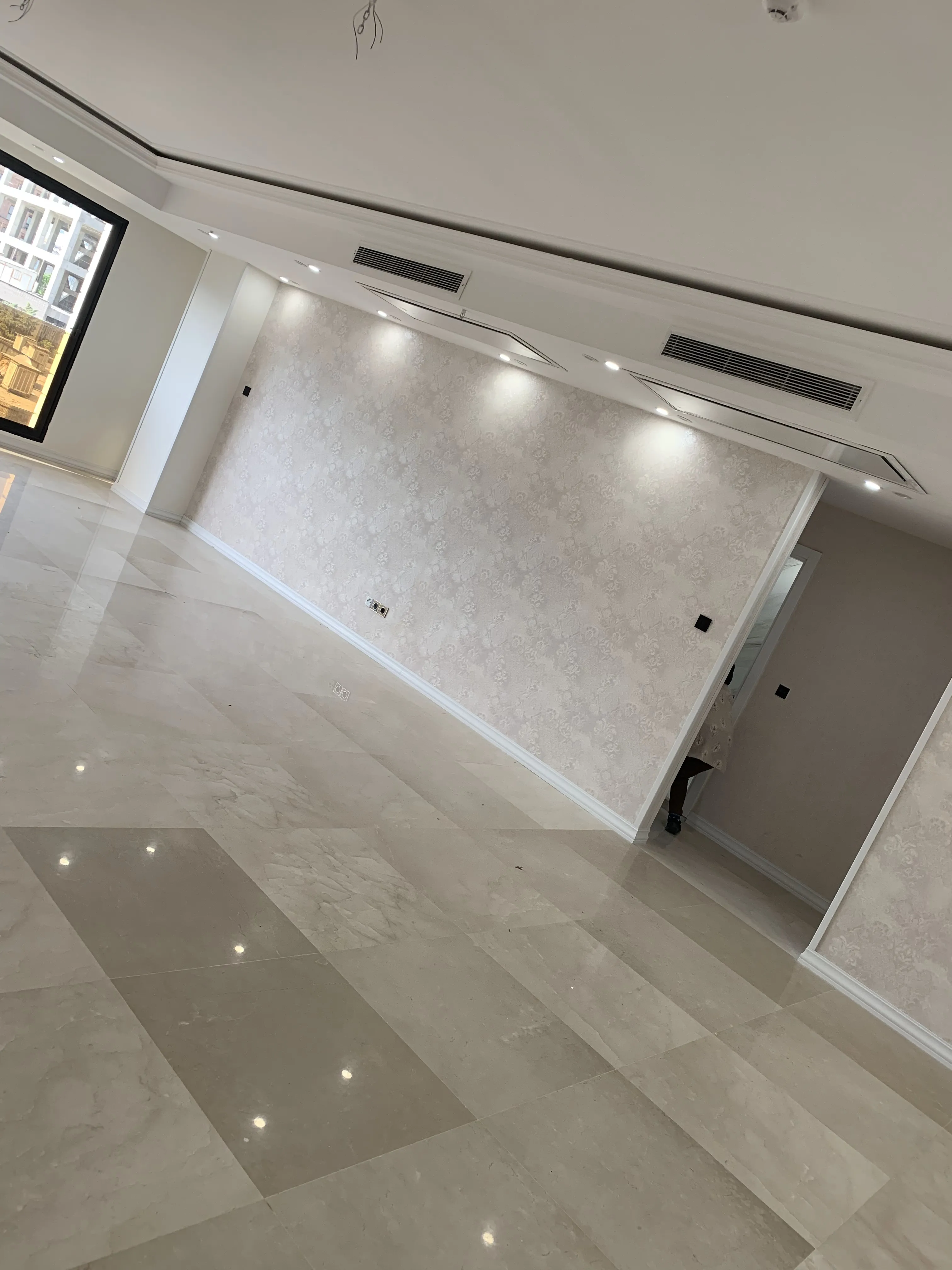 پیش فروش واحد 128 متری متری دو خواب در منطقه 8 رونیکا پالاس دردشت