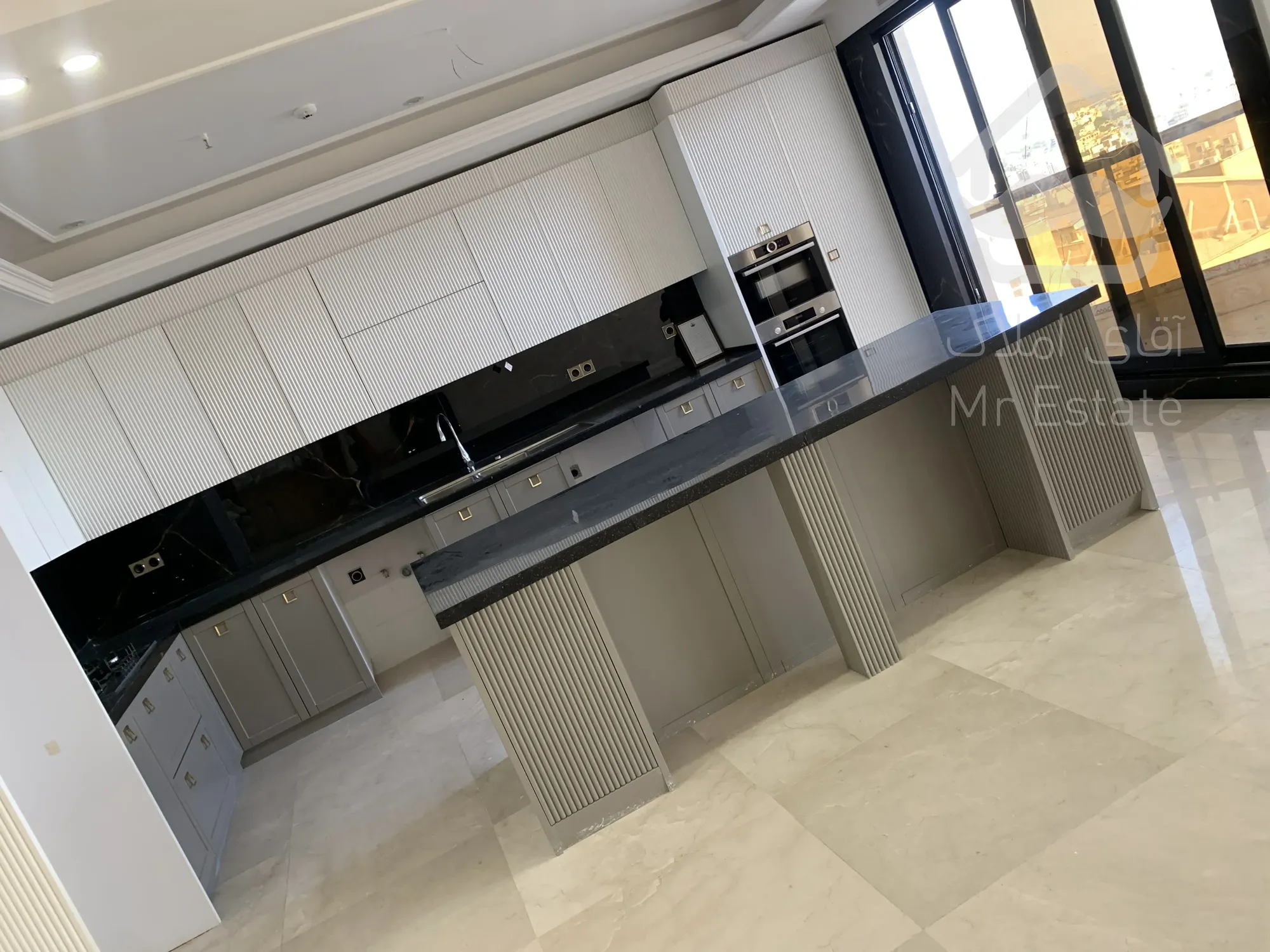 پیش فروش واحد 125 متری دو خواب در رونیکا پالاس دردشت با شرایط پرداخت اقساطی