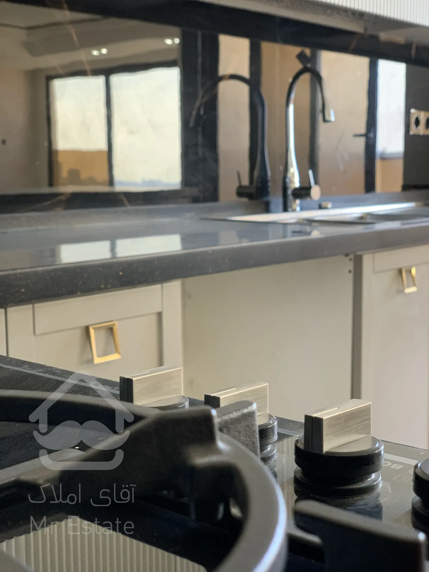 پیش فروش واحد 129 متری دو خواب با امکانات هتلینگ در رونیکا پالاس دردشت