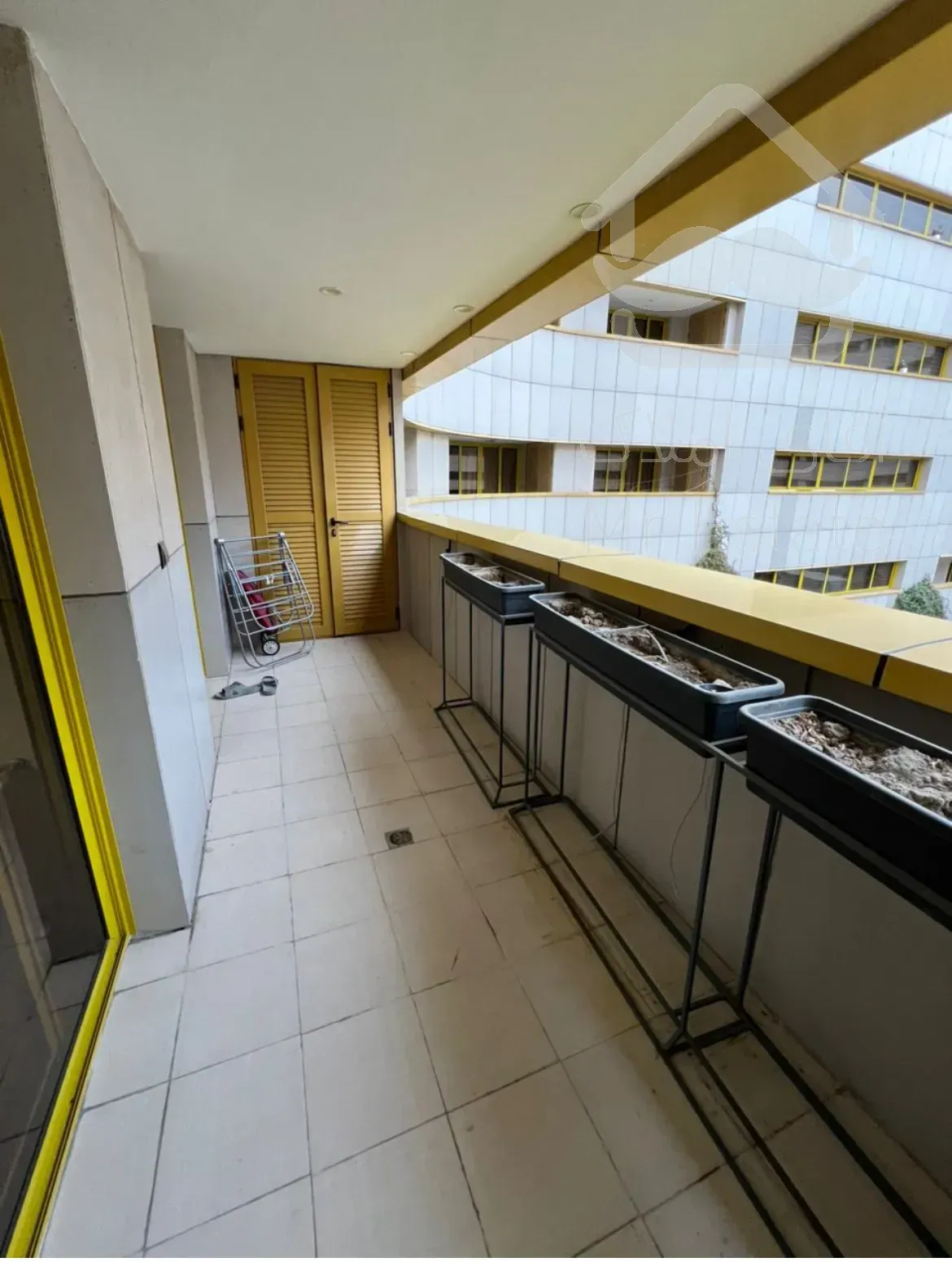 مجتمع آرمان نزدیک حرم امام رضا(ع)