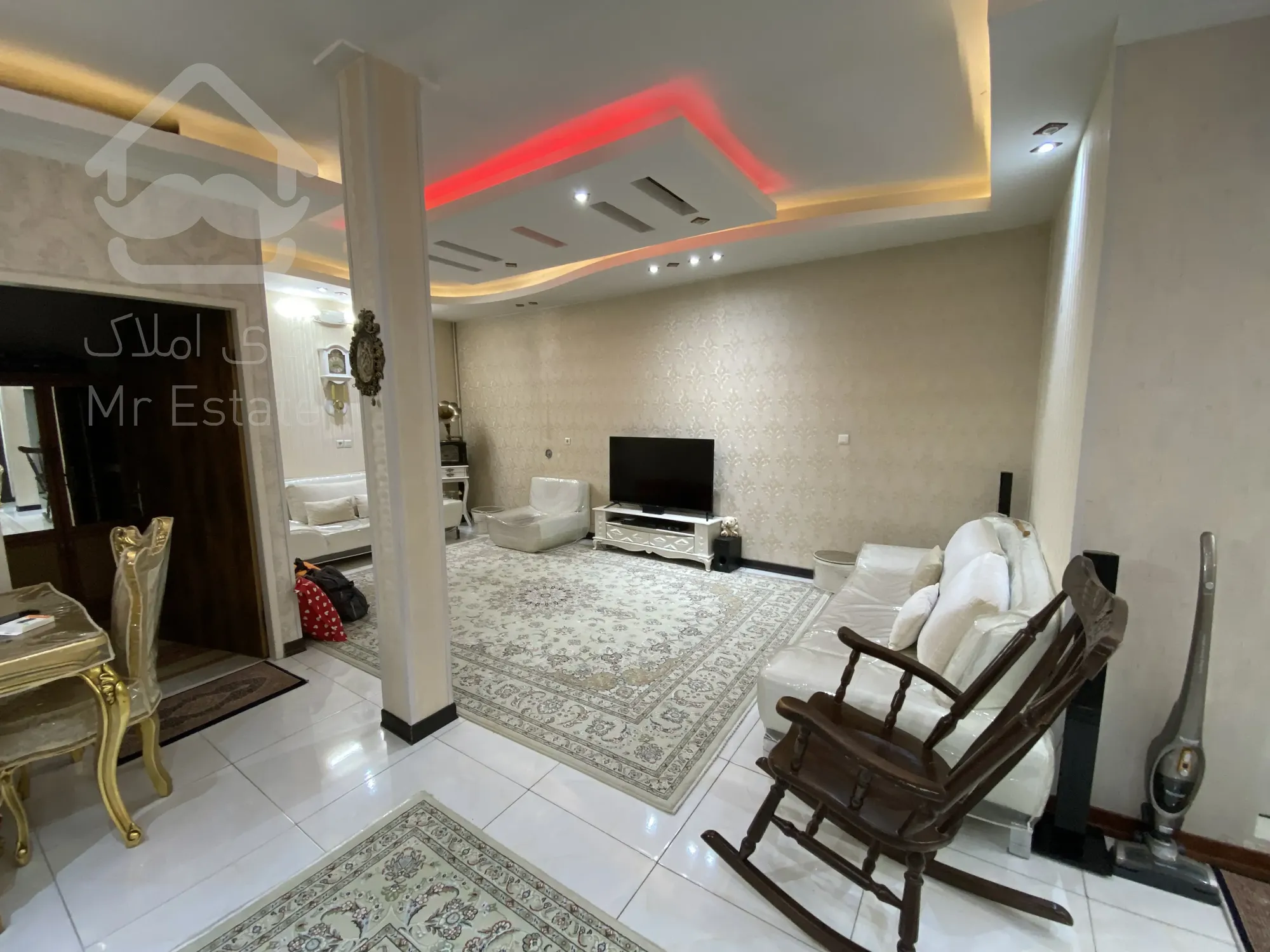 فروشی الهیه مشاور ویلایی با ۳ دهنه مغازه