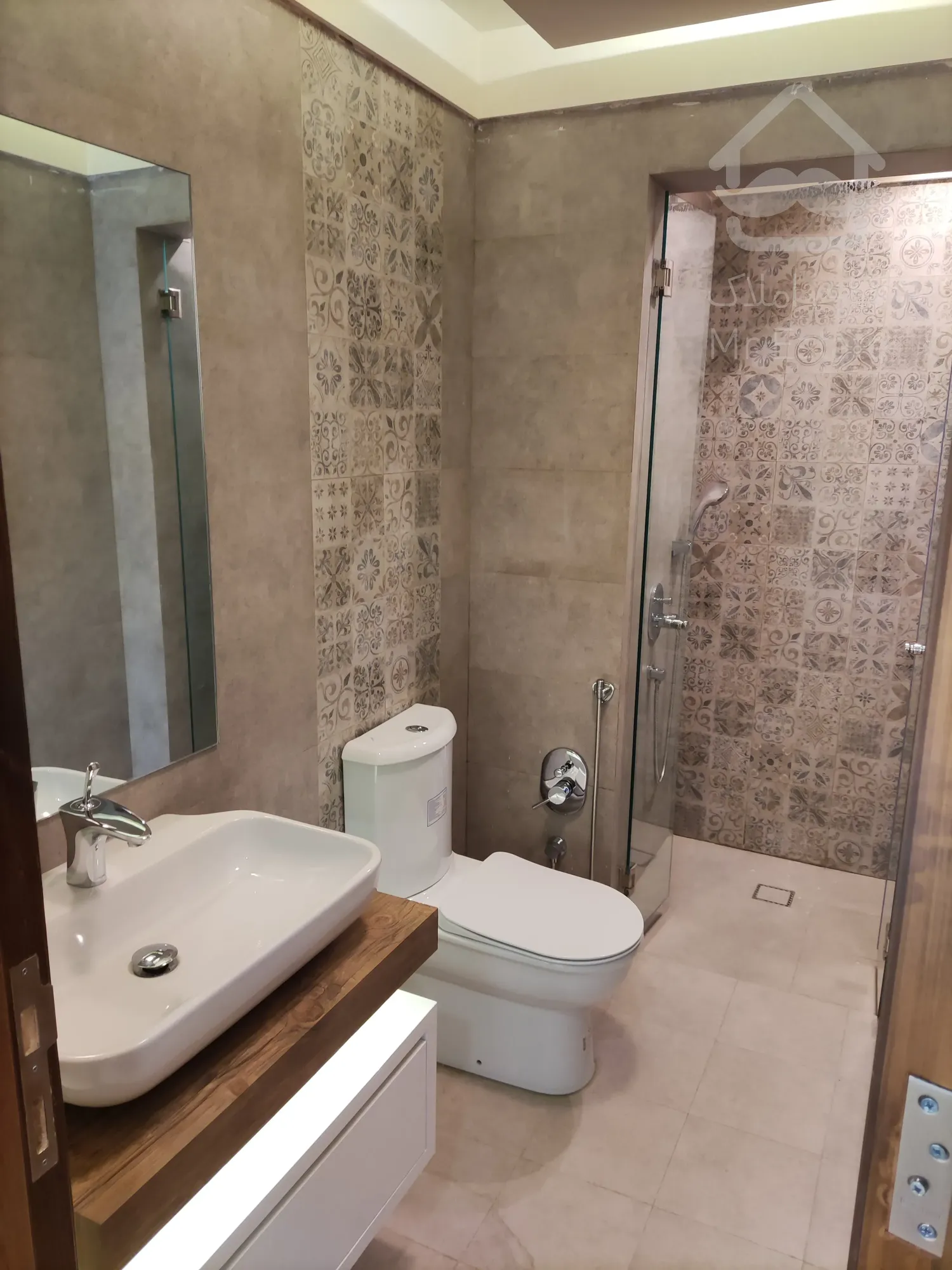 اجاره 145 متری دیباجی جنوبی