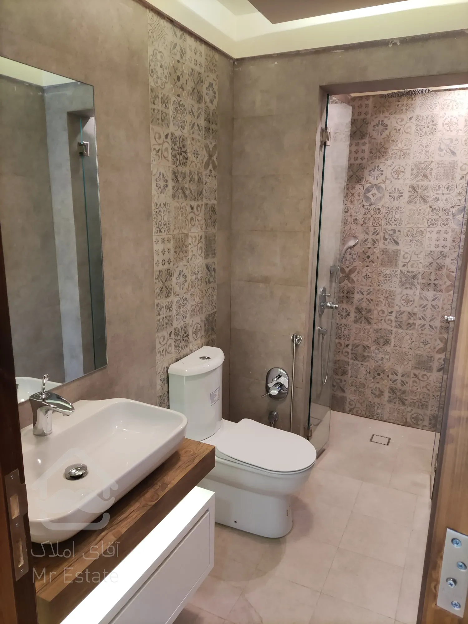 اجاره 110 متری دیباجی جنوبی