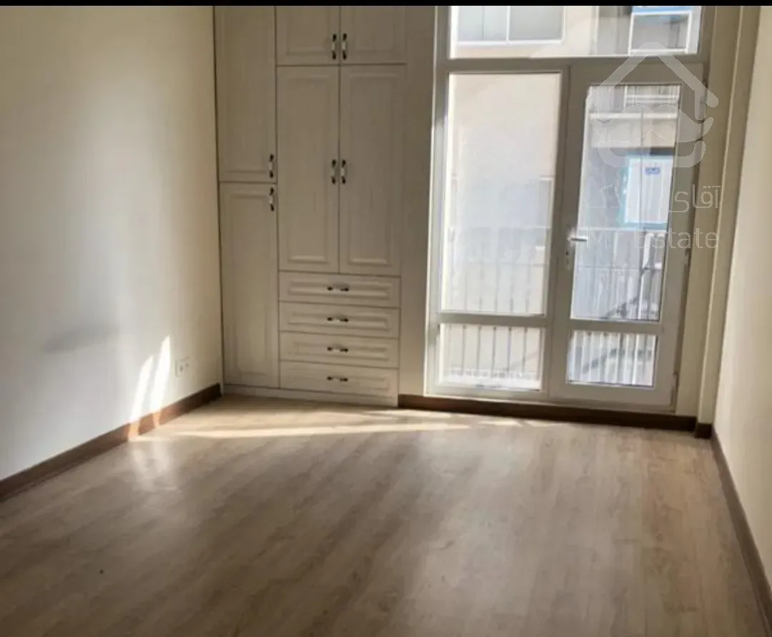 فروش 110 متری ساقدوش