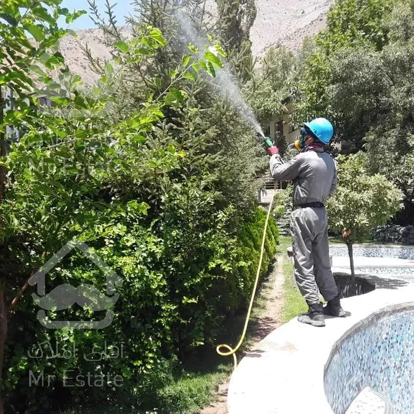 باغبانی سمپاشی محلول پاشی گلکاری چمن کاری