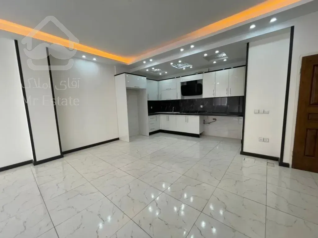 آپارتمان ۸۱ متری دو خواب رو به آفتاب پونک المهدی