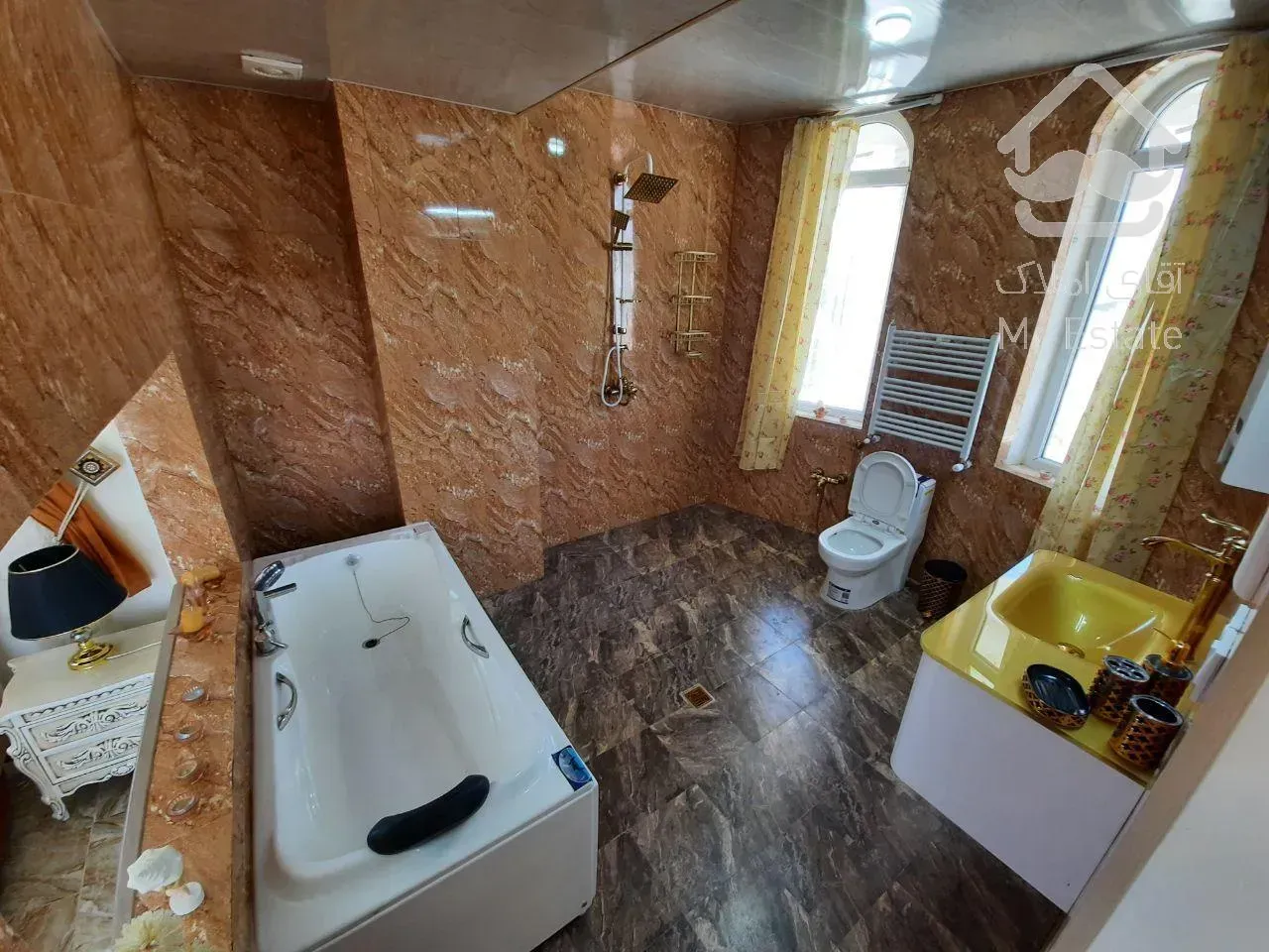 ویلامدرن کلاسیک ۴۵۰متر،شهرک زعفرانیه