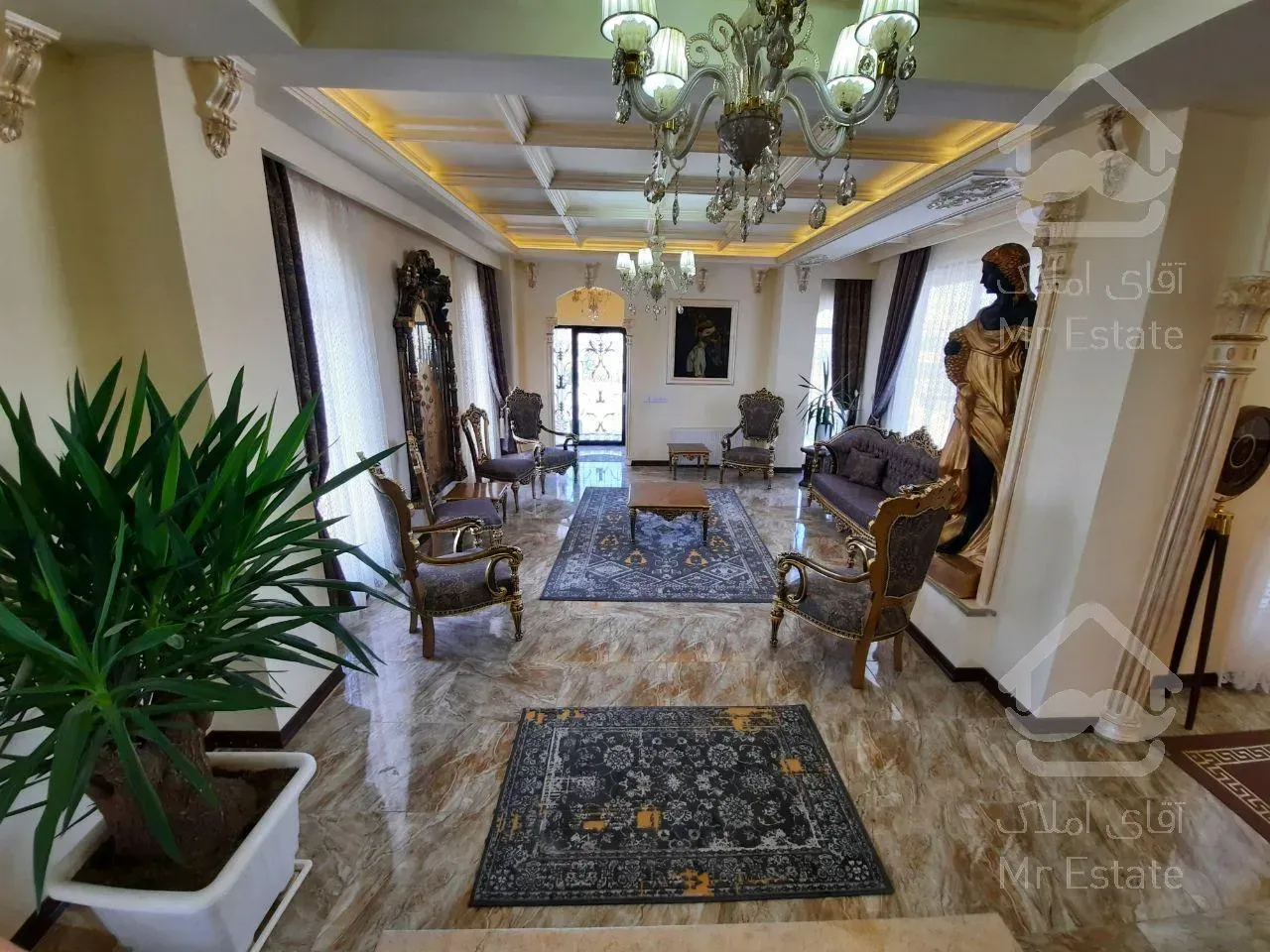 عمارت مدرن کلاسیک،۴۵۰متر،فول فرنیش،زعفرانیه