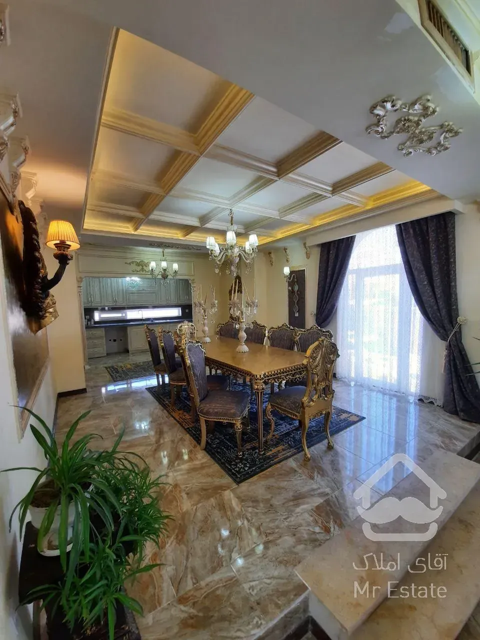 ویلامدرن کلاسیک ۴۵۰متر،شهرک زعفرانیه