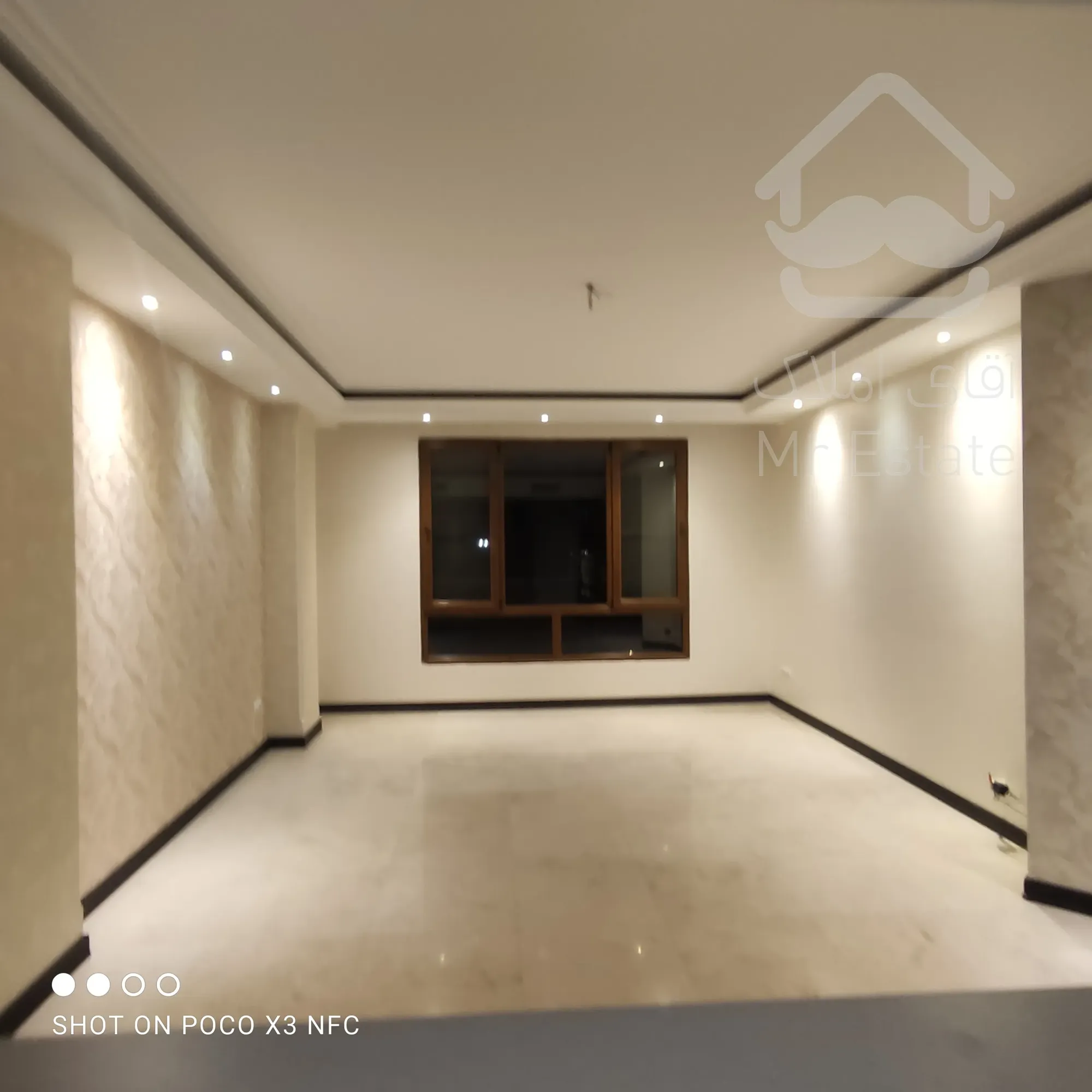 فروش 215 متری پاسداران