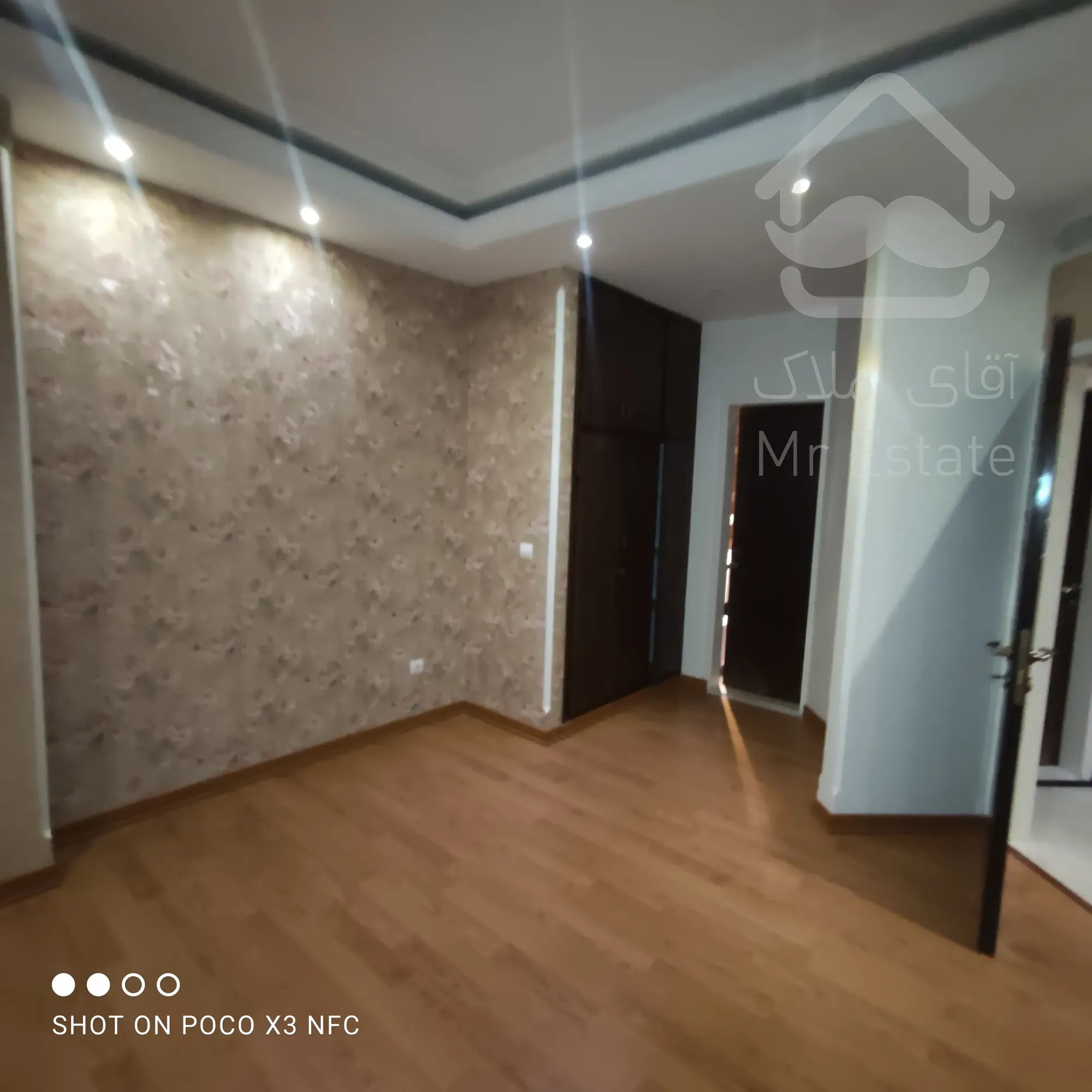 فروش 215 متری پاسداران