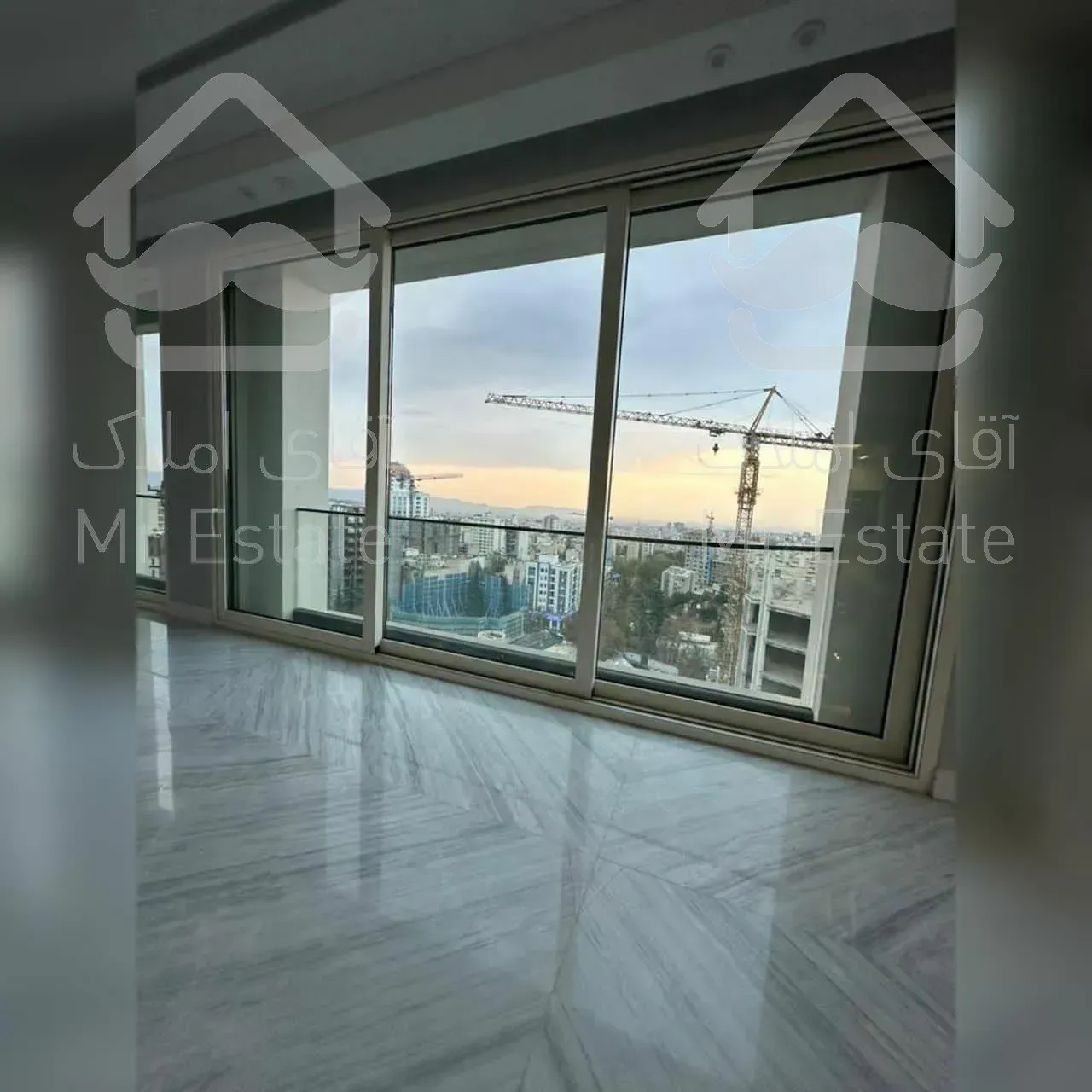 فروش 200متری در دولت تاپ لوکیشن